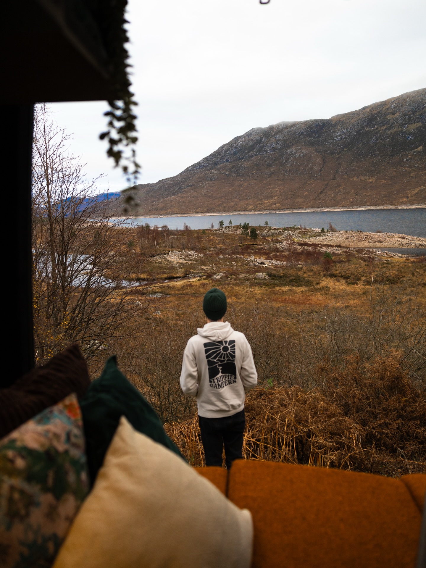 not lost, just exactly where we’re meant to be. morning walks, ancient places, and views you won’t find with hotel keys. built for places that make you feel small (in the best way) 🏰
-
-
#campervan #vanconversion #campervirals #vanlife #sprintervanlife
