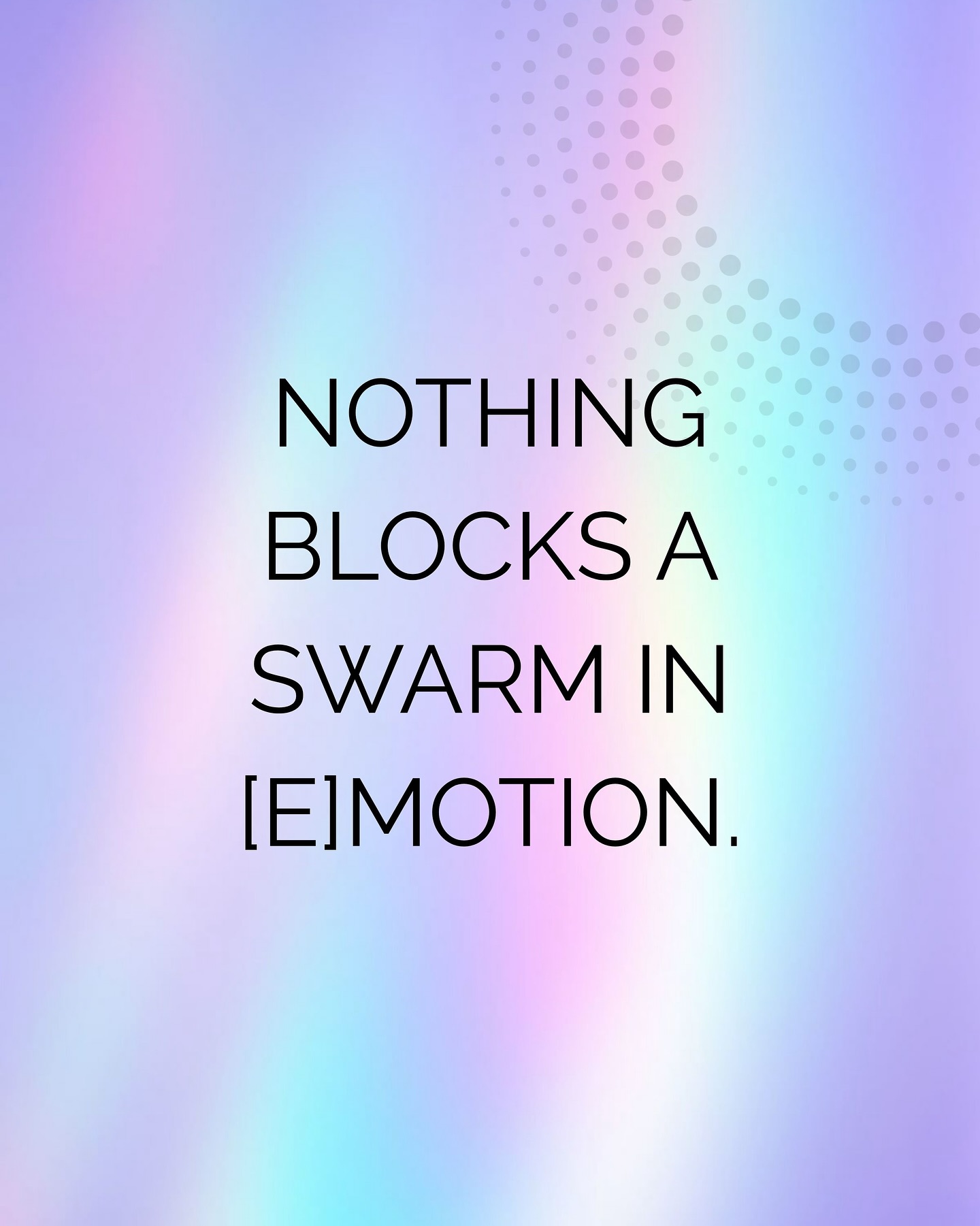 The swarm effect.
◌ ◌ ◌ ◌ ◌ ◌ ◌ ◌ ◌ ◌ ◌ ◌ ◌ ◌ ◌ ◌
Ein Bienenschwarm folgt kollektiver Intelligenz: Tausende reagieren gleichzeitig, entscheiden gemeinsam und bewegen sich effizienter als jedes Individuum für sich.
Jede Biene tut ihren Teil - emsig, fokussiert, ausdauernd. Im Schwarm wird Last verteilt, werden Schwächen ausgeglichen und Stärken verstärkt.
Genau dieser Gedanke prägt CrossFit THE HIVE:
Was sich gemeinsam bewegt, ist nicht aufzuhalten.
Hier trainierst du nicht neben anderen.
Du bewegst dich mit ihnen.
CrossFit THE HIVE 🐝
Das ist kein Symbol.
Das ist kein Mindset.
Das ist Biologie.
◌ ◌ ◌ ◌ ◌ ◌ ◌ ◌ ◌ ◌ ◌ ◌ ◌ ◌ ◌ ◌