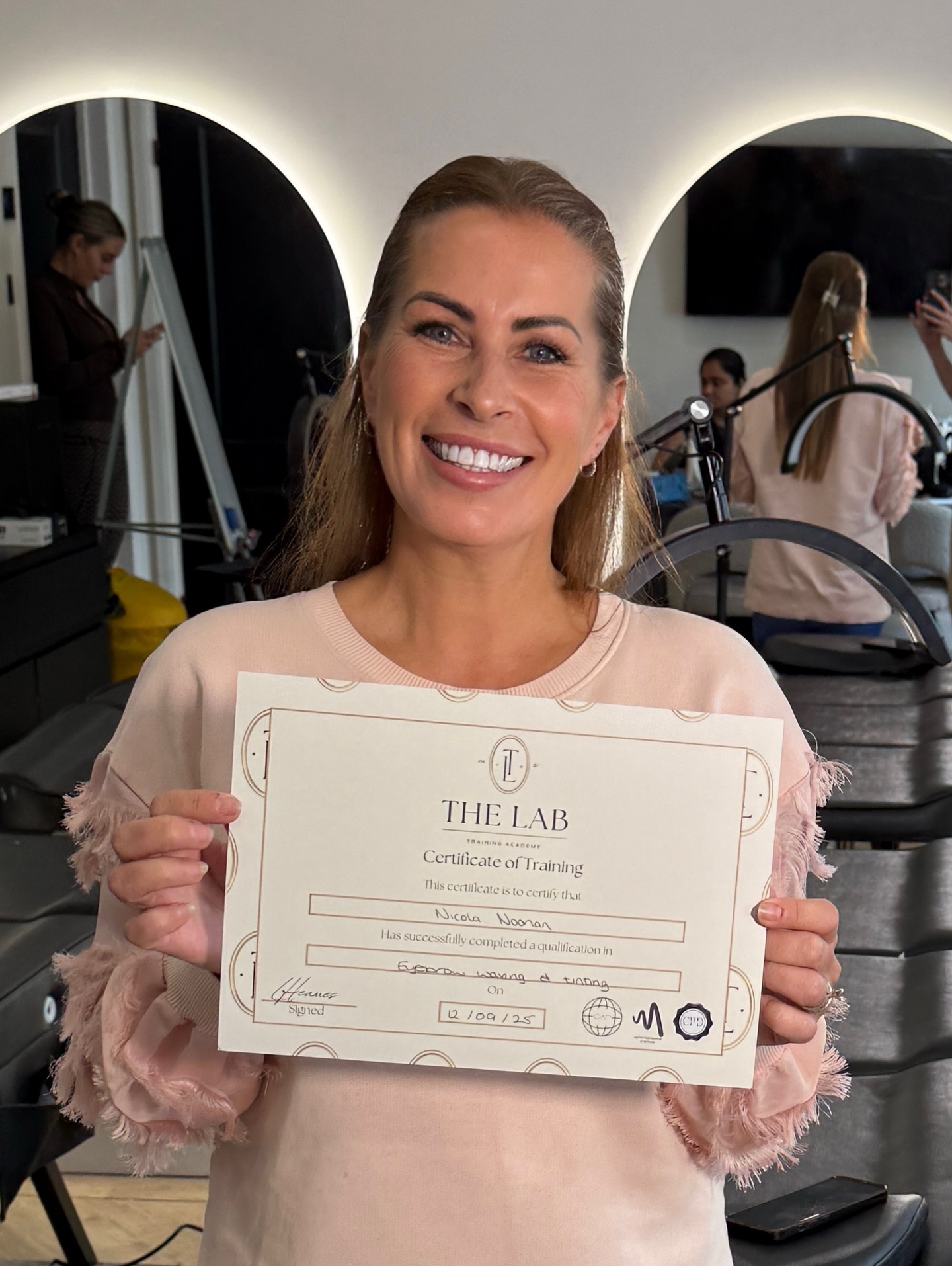 Our student Nicola showing that it is NEVER too late to start something new 🤍
Nicola joined us on our Beginner Brow Waxing & Tint Course, and her story will resonate with so many. She woke up one day and decided she’d had enough of the 9–5, choosing freedom, flexibility, and being more present with her family over staying stuck in a routine that no longer served her.
This industry is perfectly suited to Nicola and her lifestyle. She brought the most bubbly, positive energy into the room, and when passion meets purpose, magic happens ✨
A fresh start doesn’t have an age limit. A new career doesn’t need permission. And doing something you genuinely love will always be worth the leap 🗝️
I am so excited to watch what Nicola creates, the confidence she builds, and the career she designs on her own terms 🤍
If you’ve been thinking “is it too late?” — this is your sign.
TAKE THE LEAP 🫶🏼✨