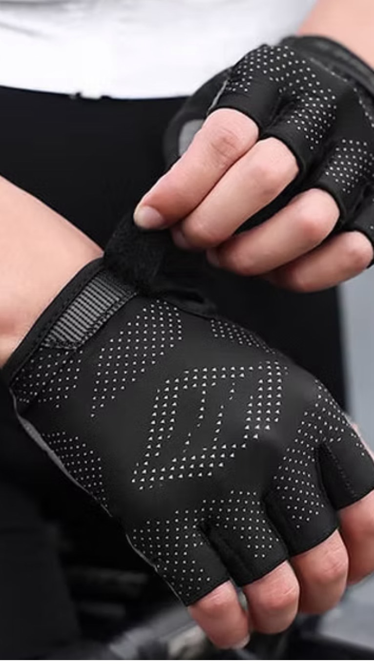 Lo debes tener si o si 🚴🏼
Encuéntralo en:
🛒 www.santicperu.com
📲971 566 159