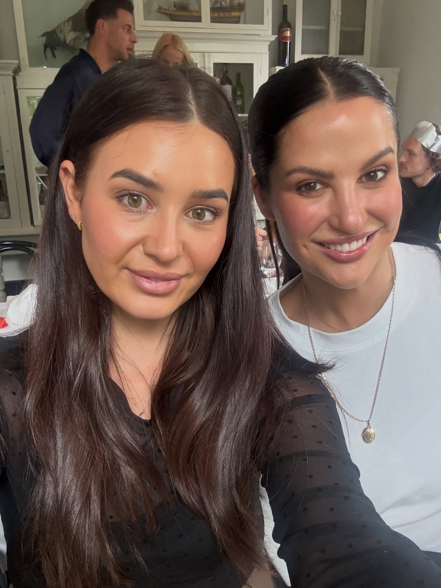 After a beautifully restorative break, I’m returning feeling refreshed, re-inspired, and fully focused ✨
Ready to begin 2026 with intention, precision, and a continued commitment to refined, natural-looking results. I look forward to welcoming you back and caring for you in the year ahead in our NEW RICHMOND LOCATION!! 😍