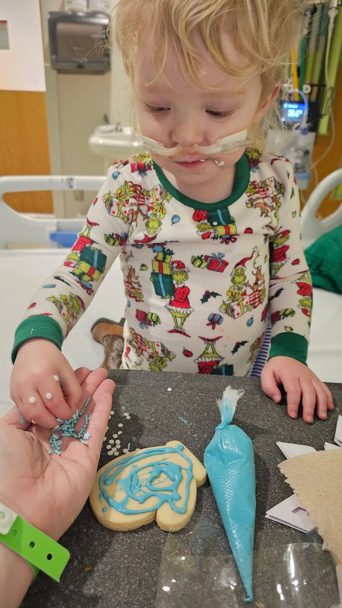 We meant to share this sooner, but December was a lot, and then COVID hit us hard. 😷 Still, this felt too special not to share. ✨
These are our Holiday Magic Bags being delivered to families spending the holidays at UVA Children’s Hospital. We had so much fun donning festive gear, decorating our carts with garlands and twinkly lights, and then delivering our Magic Bags full of games, gifts, and activities, cookie decorating kits, hot chocolate bar kits, and beautiful amaryllis bulbs to families. We were so glad that we could bring comfort, care, and kindness to them during an especially difficult time to be in the hospital. This the part that makes all the work worth it.
We’re incredibly grateful to our local partners who helped make these bags so meaningful, including Cookies by Lita for the cookie decorating kits and Bloomaker for the waxed amaryllis bulbs.
One mom later shared that the cookie decorating kit we included helped her child eat for the first time in days. We’re holding that close to our hearts. It’s a reminder that small moments matter a whole awful lot during a hospital stay.
To every donor who gave, every volunteer who showed up, and every person who helped make this possible — we are so incredibly thankful for you. Your generosity reached families right when they needed it most.
This is what being part of a Village looks like. And we’re so honored to be part of it with you. 🩷
#uvachildrenshospital #cvillelocal #charlottesvilleva #lilypadshousing #uva #charlottesville #medicalparent #holidaygiving #ittakesavilliage