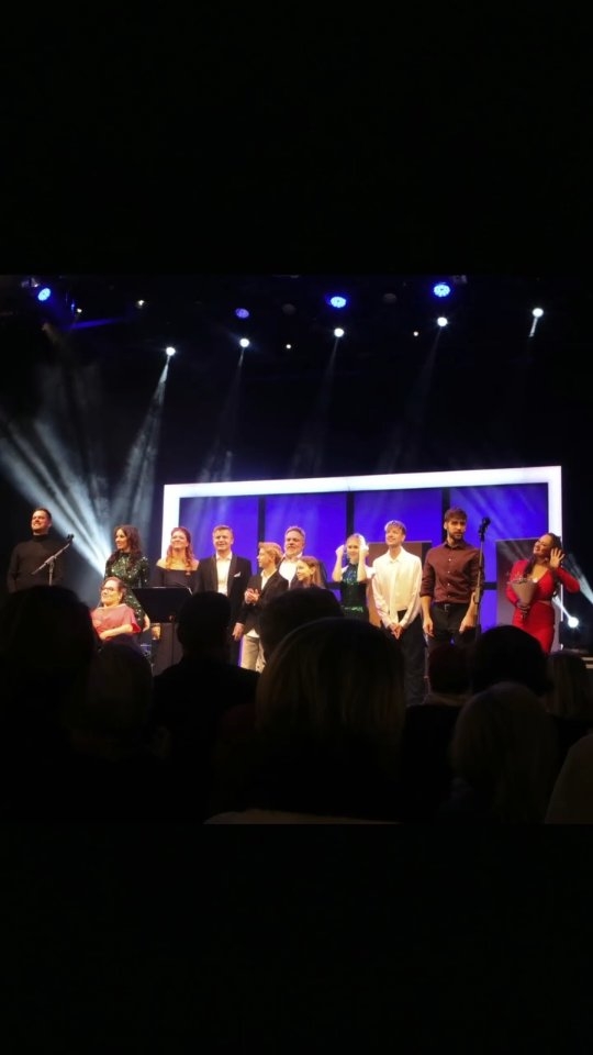 Už je to více jak týden od naprosto božích koncertů. 🥹😍
Pokud byste si chtěli připomenou tuto nádhernou hudbu, tak nezapomeňte, že si můžete koupit záznam koncertu.🥰 Výtěžek z prodeje záznamu půjde na Dobrý skutek @dobryskutek. 💙
Premiéra záznamu proběhne 14.12. 🤩
#kalichplnynadeje