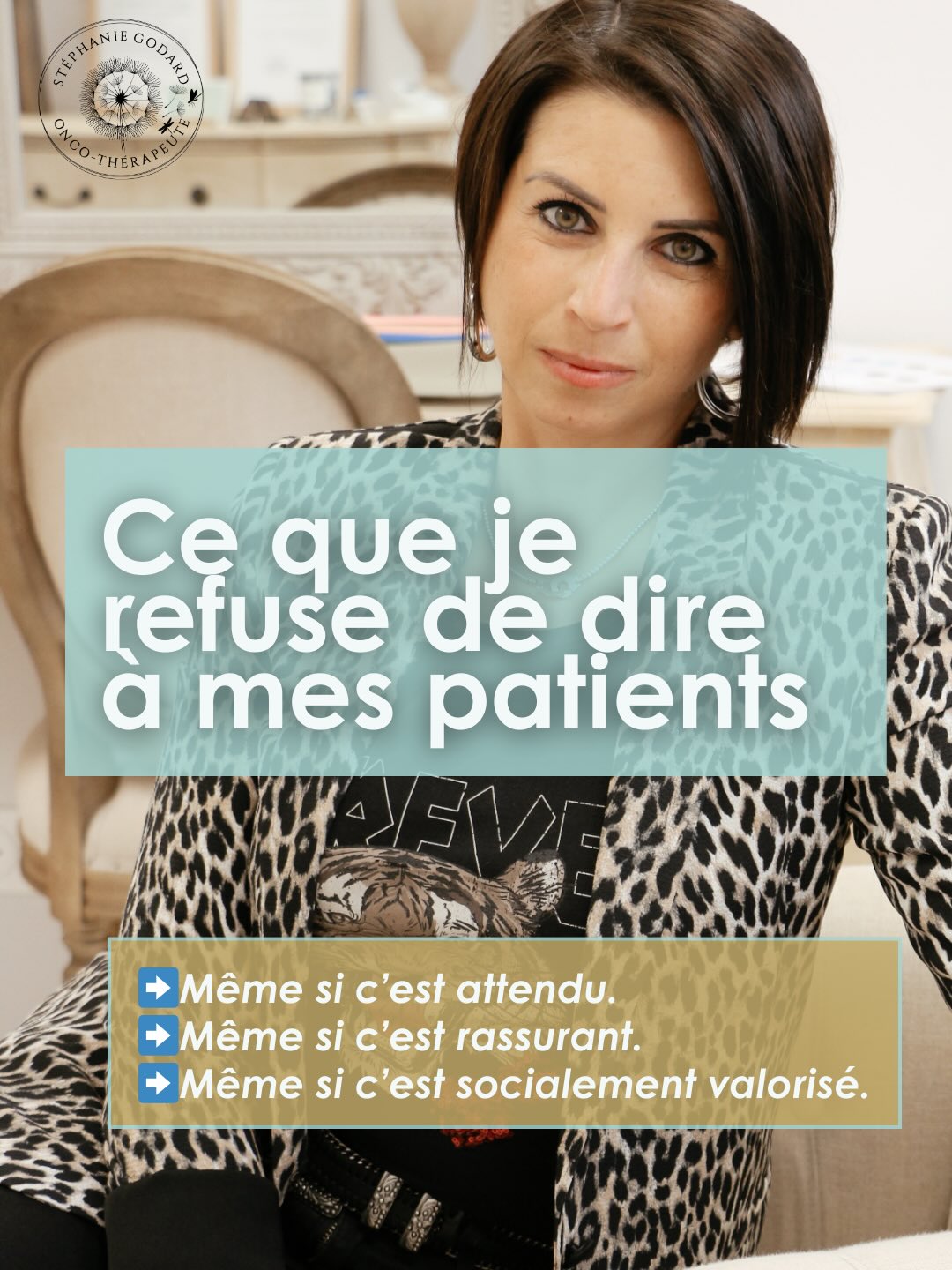 Certaines phrases sont dites pour soutenir 🤍
Mais dans l’épreuve du cancer, elles peuvent parfois faire l’inverse.
« Ça va aller. »
« Soyez positive. »
« Le plus dur est derrière vous. »
Ces mots ne sont pas violents.
Ils sont souvent maladroits.
Et pourtant, ils peuvent refermer l’espace intérieur des patients atteints de cancer… et parfois aussi celui des proches aidants.
En consultation d’onco-thérapie et en psycho-oncologie,
je vois combien ces phrases créent un décalage
entre le vécu émotionnel réel
et ce que la personne pense devoir montrer 🎭
En oncologie et en après cancer,
ce qui soutient la reconstruction après cancer
n’est pas d’aller vite ni d’aller bien,
mais de pouvoir dire vrai — sans se sentir en faute 🧠
Refuser certaines formulations,
ce n’est pas enlever du soutien.
C’est proposer un accompagnement du cancer
qui respecte la réalité psychique
et le rythme de chacun ⏳
📌 Et vous,
quelle phrase vous a déjà donné l’impression
que vous deviez “aller bien” trop vite ?
#injonctions #cancer #oncologie #soinsdesupport #oncopsychologie