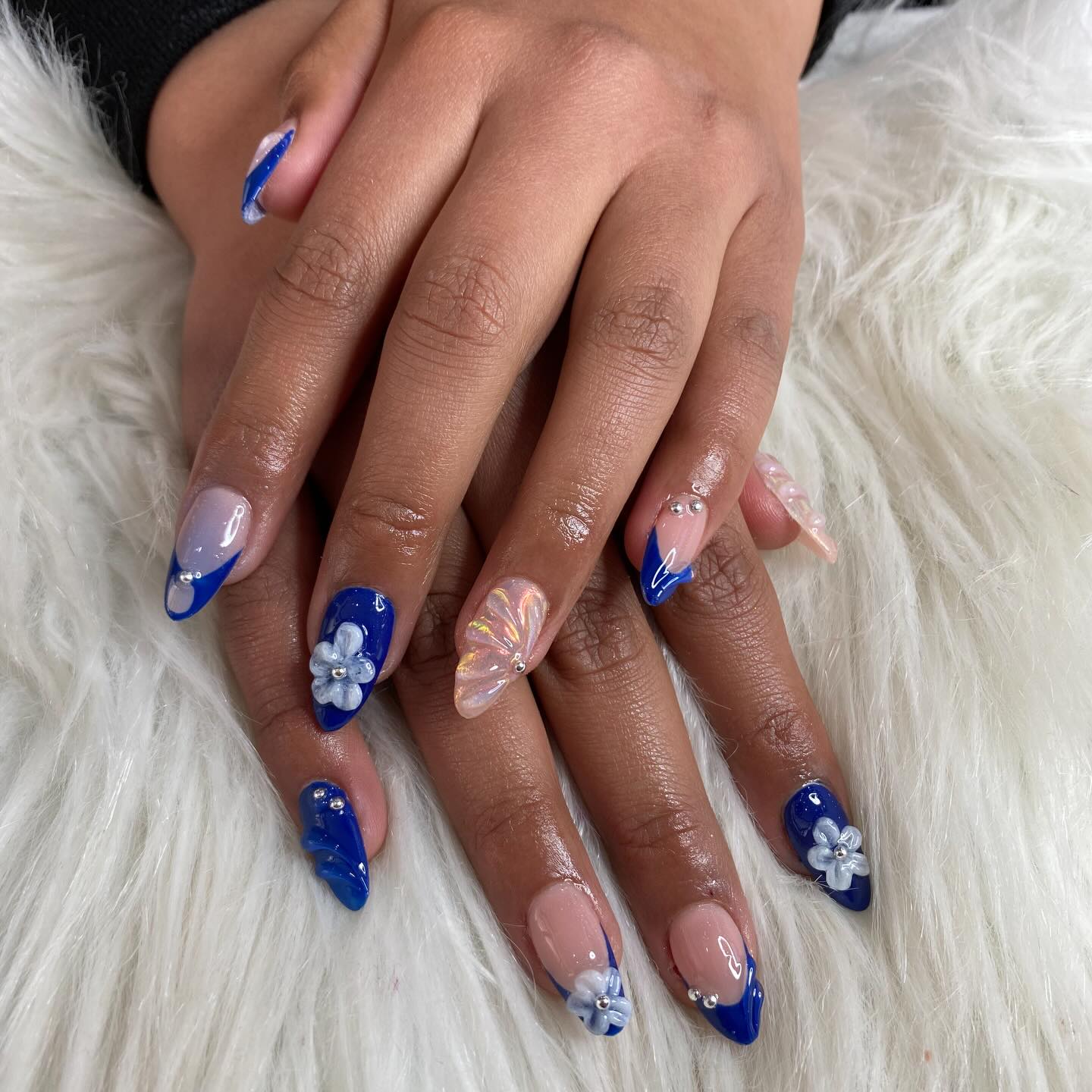 Set de uñas de soft gel 💙🤍