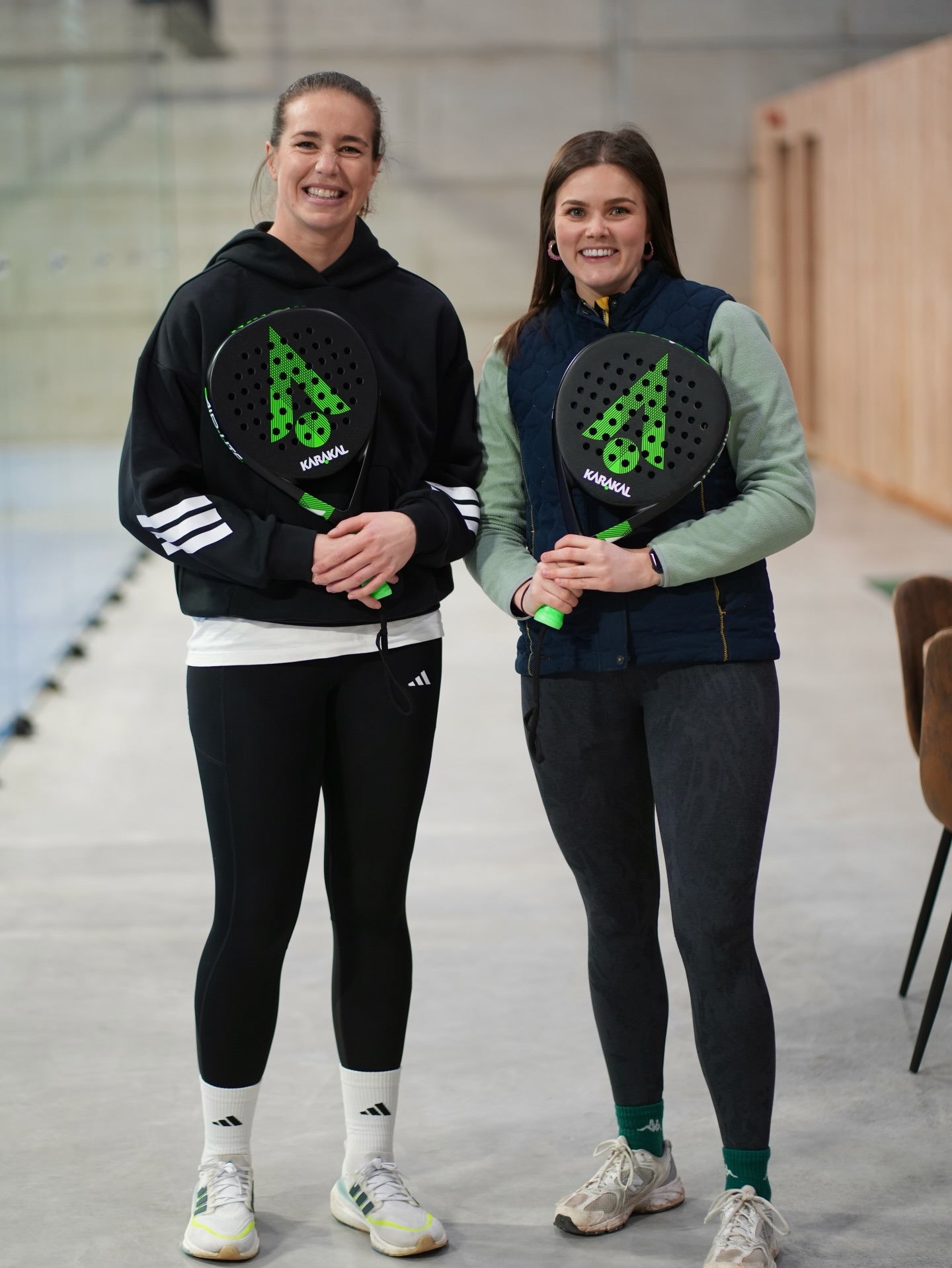 See you on the court @scaz13 ! 💥 🎾
Big projects. Big people. Big pinch-me moment.
We’ve had the pleasure of working with Emily Scarratt, former England rugby player and all-time Red Roses legend, for the social media launch for @the_padelbarn.
This is our biggest project yet for us here, and Emily absolutely delivered. Professional, down-to-earth, and the perfect fit for the brand.
We’ve built everything for this brand so far, and moments like this are a reminder of just how rewarding this work is, and where it can take us next 🚀
📍 @the_padelbarn