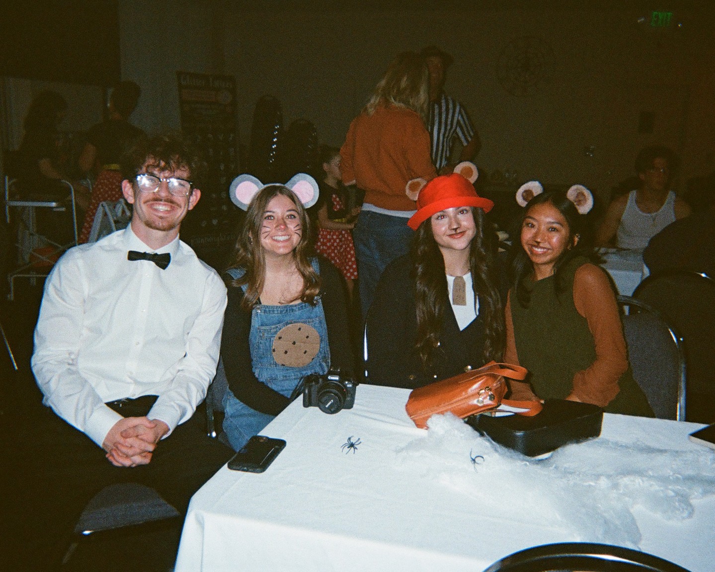 Fall semester on film! 🎞️
These throwback pics to last semester have us excited for memories this spring. Let's make it a great one!