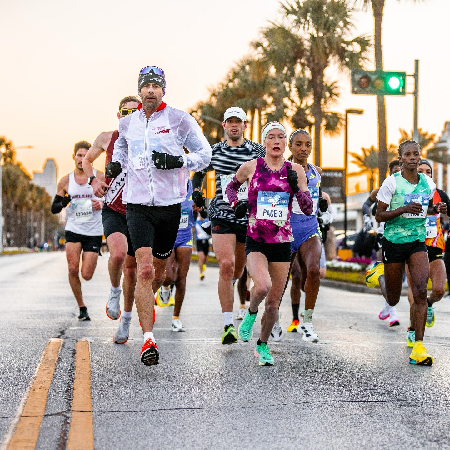 Getting the pack back together, excited to run with @callirianne and @nickhauger12 tomorrow at the @chevronhoustonmarathon
I’ll help pace around 5:20/mi and hold on for as long as possible. With Black Canyon 100k coming up soon I need the miles!
Good luck to all the runners, we have one of the best race day conditions I can remember for any marathon,
#RunHou #HoustonMarathon