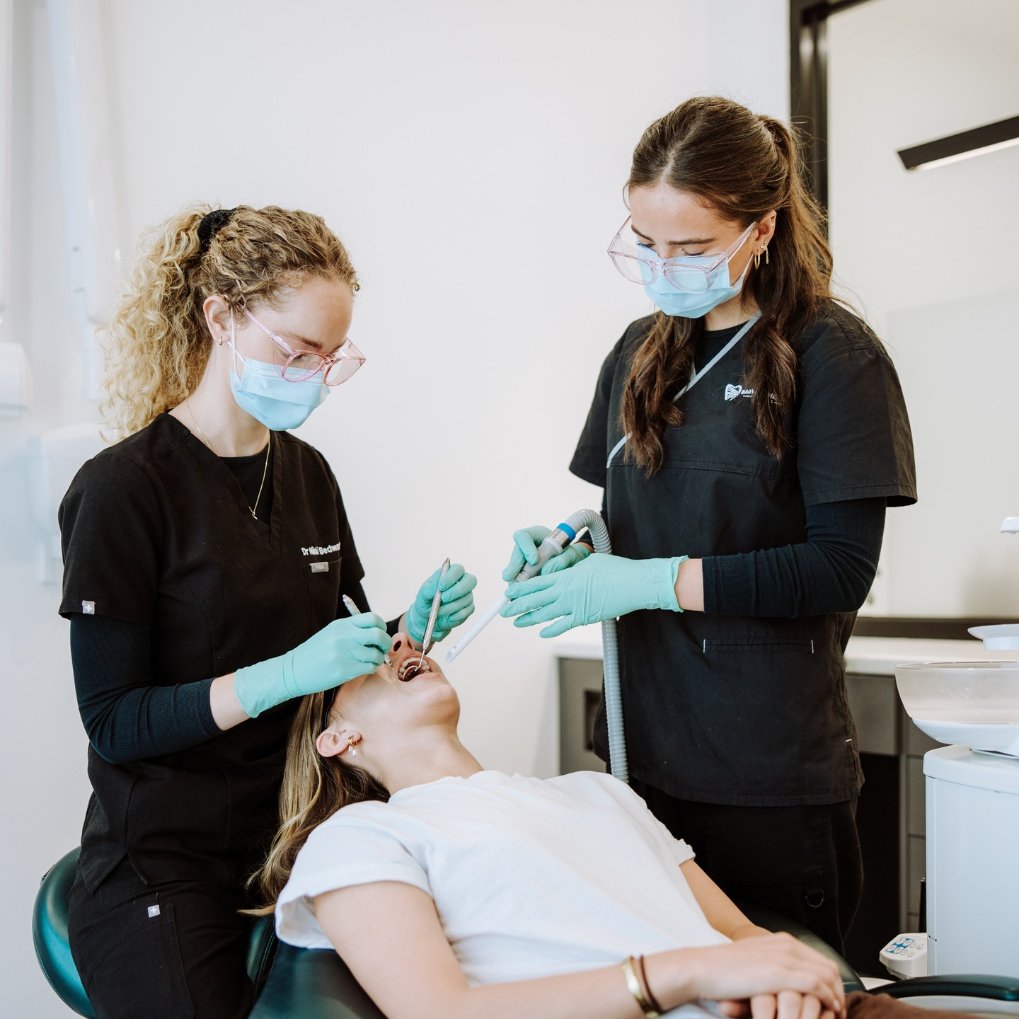 🎉 Happy New Year from all of us at Barwon Heads Dental! 🦷✨
We hope 2026 is off to a bright start! 😁
Good news – we still have appointments available over the school holidays, so don’t miss your chance to keep those smiles healthy.
📞 Call us today or book online to secure your spot!
#BarwonHeadsDental #HappyNewYear #SchoolHolidays #HealthySmiles #DentalCare #Invisalign #TeethCheck