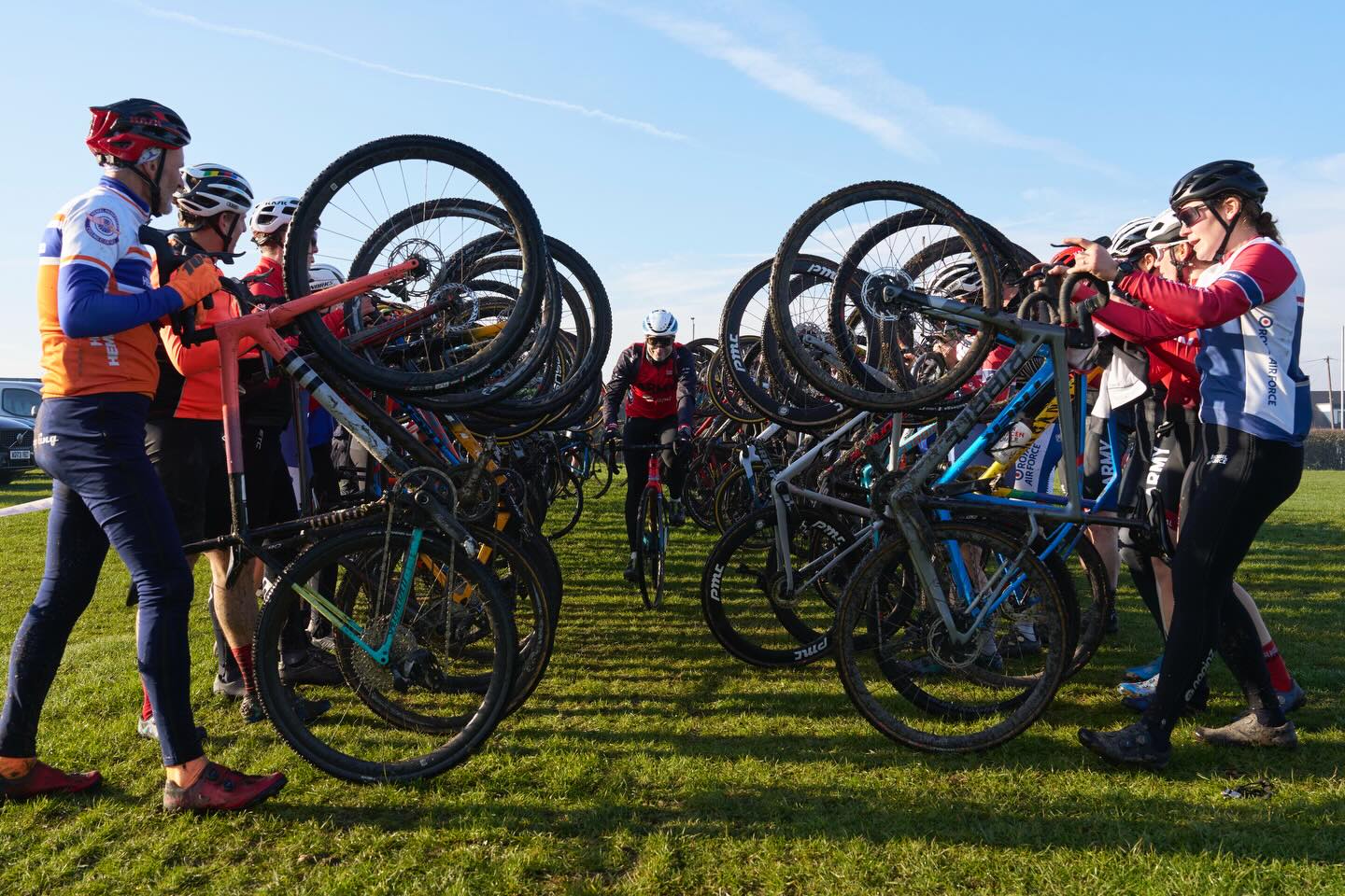 From Marshal chats at 07:30 to 1st place Podiums.
Thanks to @sarahltoms for asking us to be involved & sponsor yet another fantastic event. The inter-service championship & RAF Champs event saw 82 riders take to the start line of a tough course.
Well done to everyone who took part we can’t wait to be involved next year 👀
@rafcycling @britarmycycling @royalnavycycling gregwhitephotography @rideforcharlie @weldtite #optimisedbywldtite