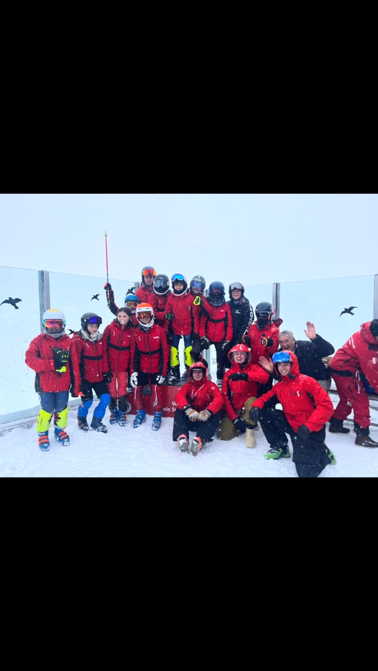 Anglo Scottish & BSA Championships ✅
Was great to see over 20 @spsrc athletes travel out to @latzoumaz to compete in the annual AS and BSA Champs!
All athletes should be very proud of their achievements as some were new to racing, new to some of the disciplines and/or new to the team!
All athletes demonstrated incredible resilience, determination and camaraderie!
Thanks to all the organisers and incredible @spsrcracing coaches @charlieguesty @christianjensen95 @cpitkethly @erskinemalcolm
#spsrcracing
#spsrc
#sandownparkskiraceclub
#skirace
#angloscottish