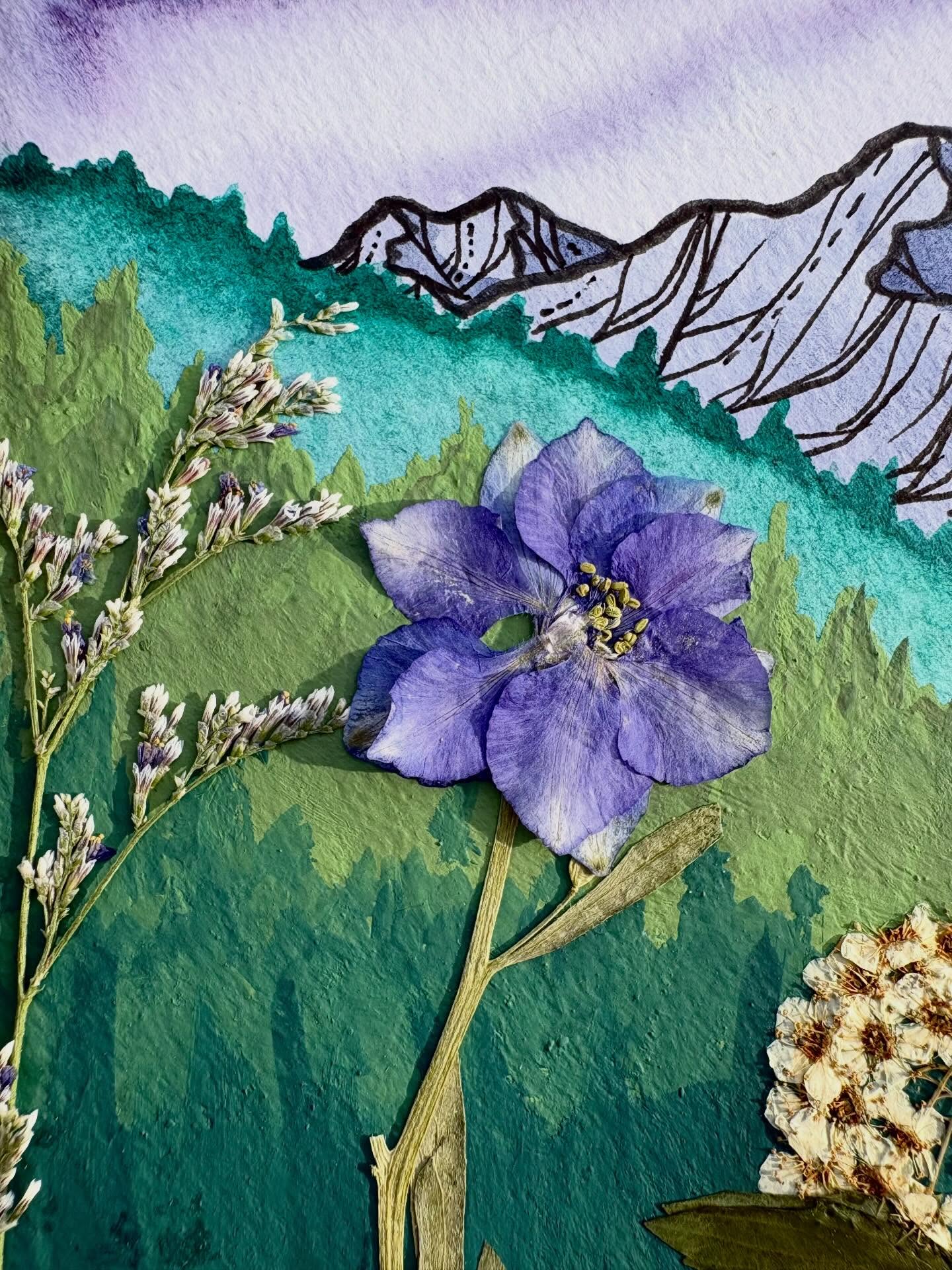 Watercolor, gouache, pen, and pressed flowers. I am really enjoying this combination of mixed media! What do you think?
#pressedflowersart #idahoartist #idahoexplored #mountainviews