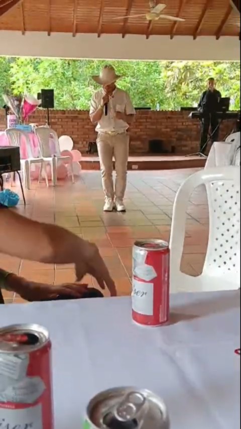Siempre escuchando y cantando sus canciones y esperando los próximos lanzamientos, es triste saber que no habrá una nueva canción x @yeison_jimenez Q. E. D
#colombia
#musicacolombiana
#aventurero
#musicapopular
