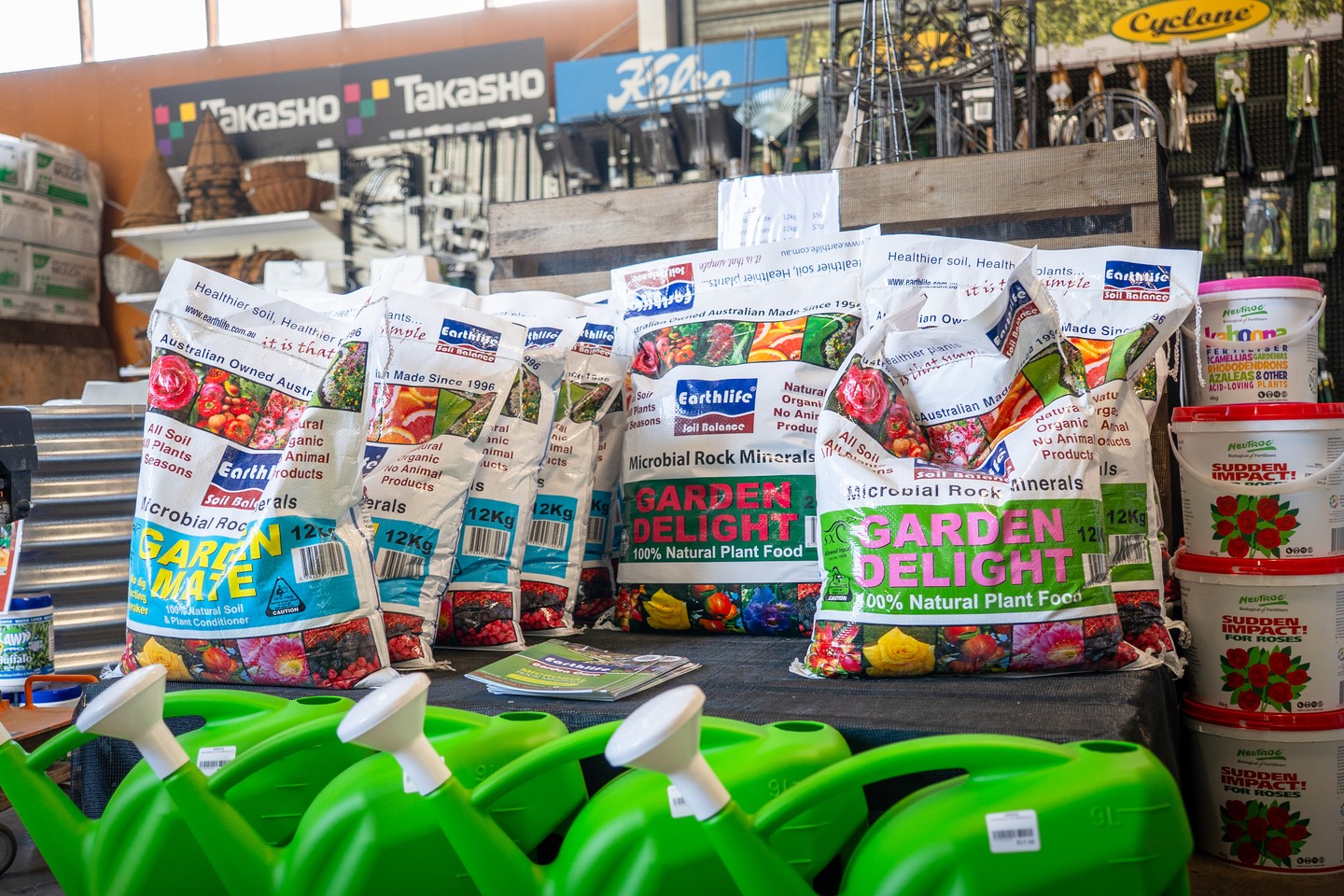 Australian-owned and trusted for over 30 years, Earthlife products are all about building soil health that lasts - naturally.
Packed with mineral rock and microbial goodness, these blends strengthen roots, boost resilience, and deliver real results that gardeners, landscapers and farmers rely on.
.
.
.
.
.
.
#macedonnursery #macedongardensupplies #macedonrangesgardens #macedon #macedonranges #mountmacedon #woodend #gisborne #melbournegardens #macedonrangesnaturallycool #visitvictoria #earthlife #soilhealth #organicgardening #gardenfertiliser #landscapesupplies #localgardencentre