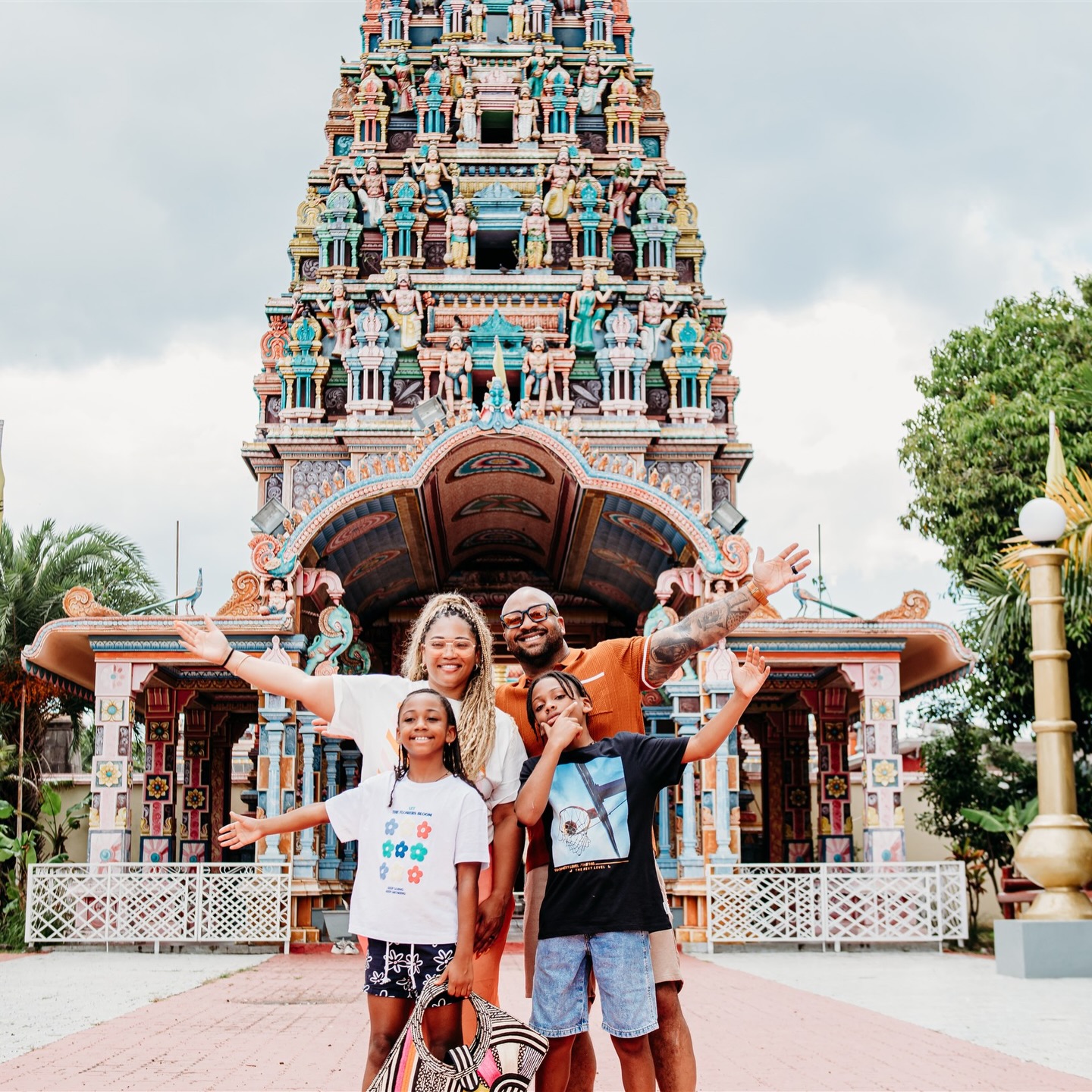 We were able to visit the Kaylasson Temple (Shri Sockalingum Meenatchee Ammen Kovil) in Port Louis, Mauritius. The detail and color were unreal. We reminded the kids this is a sacred space, so we moved quietly, stayed respectful, and learned as we went. Travel is the best classroom.
#Mauritius #PortLouis #KaylassonTemple #HinduTemple #TamilCulture