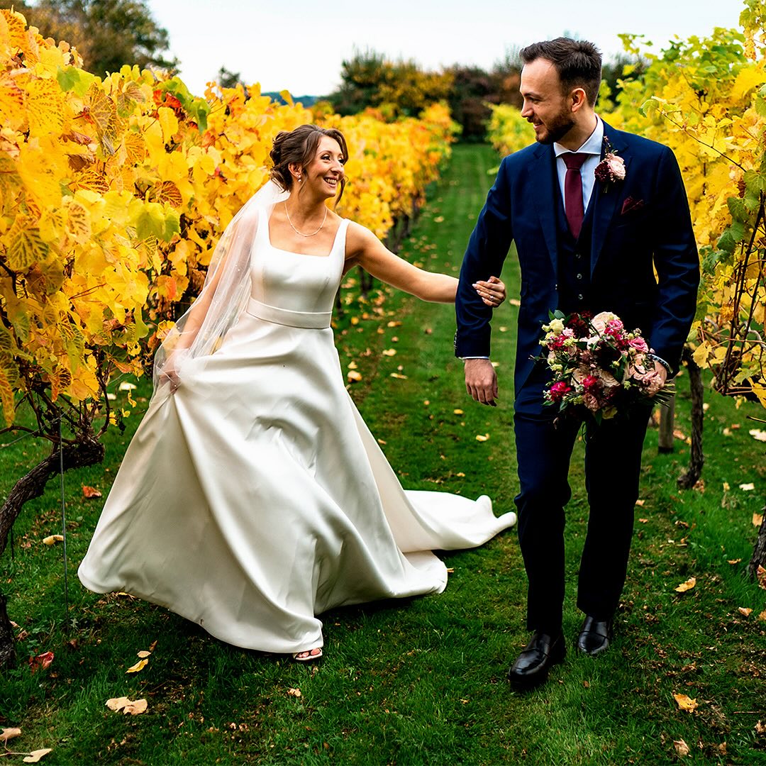 Shennie + Chris | CopdocknHall ❤️
Venue : @copdock_hall
Videographer : @first.look.weddings
Hair : @hair.so.boho
Dress : @burrbridal
Flowers : @harperroseflowers
MU: @daynaleighmakeup @amberauratan
Suits @trotteranddeane
Band: @mybigfatweddingdisco
#suffolkweddingphotographer #suffolkwedding #englishweddingphotographer #barnweddingvenue #copdockhall