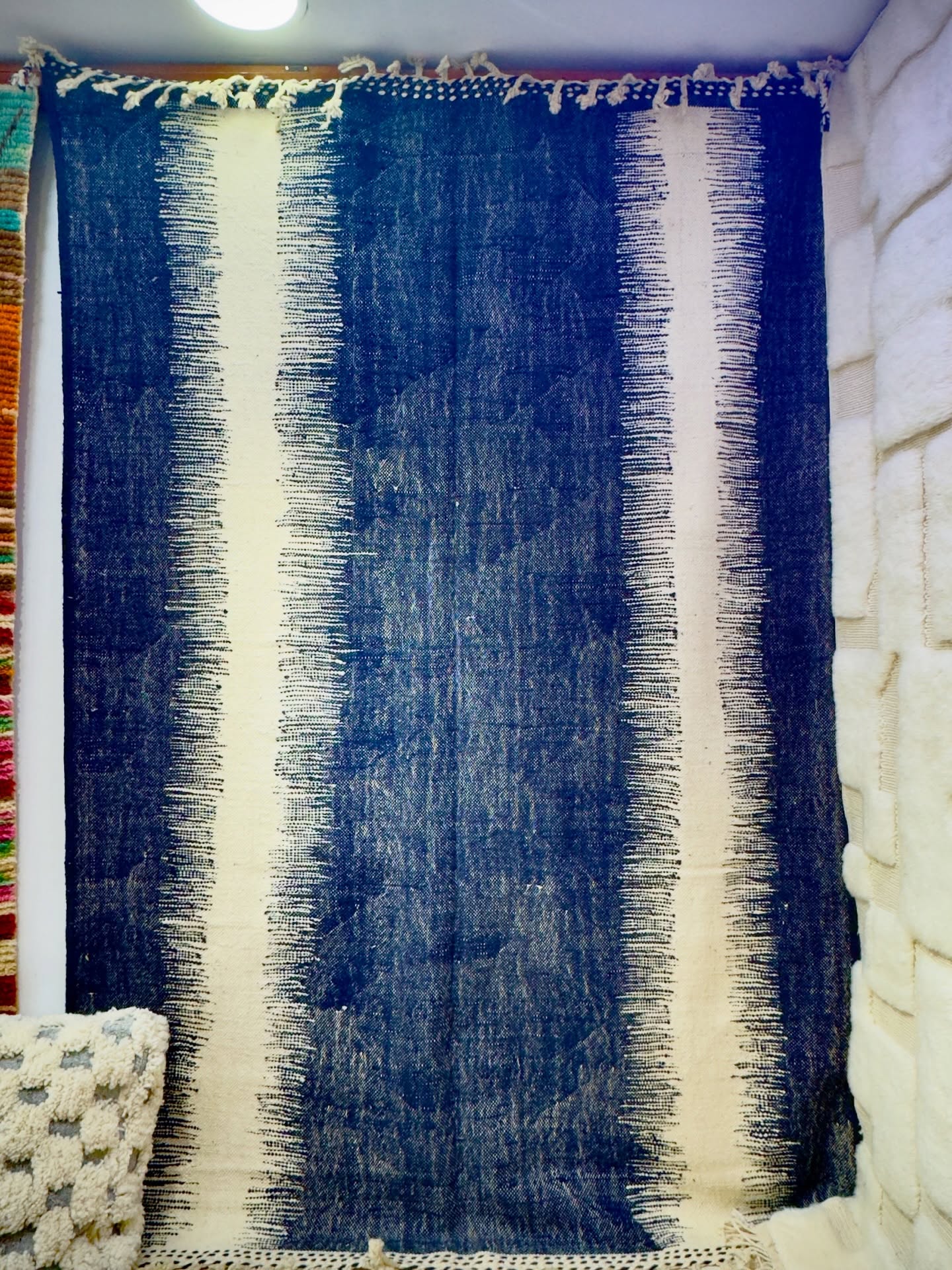 Une petite partie de nouvelles trouvailles en tapis Killim ! Aussi beaux les uns que les autres !
Disponibles en commande et bientôt en boutique ✨✨✨