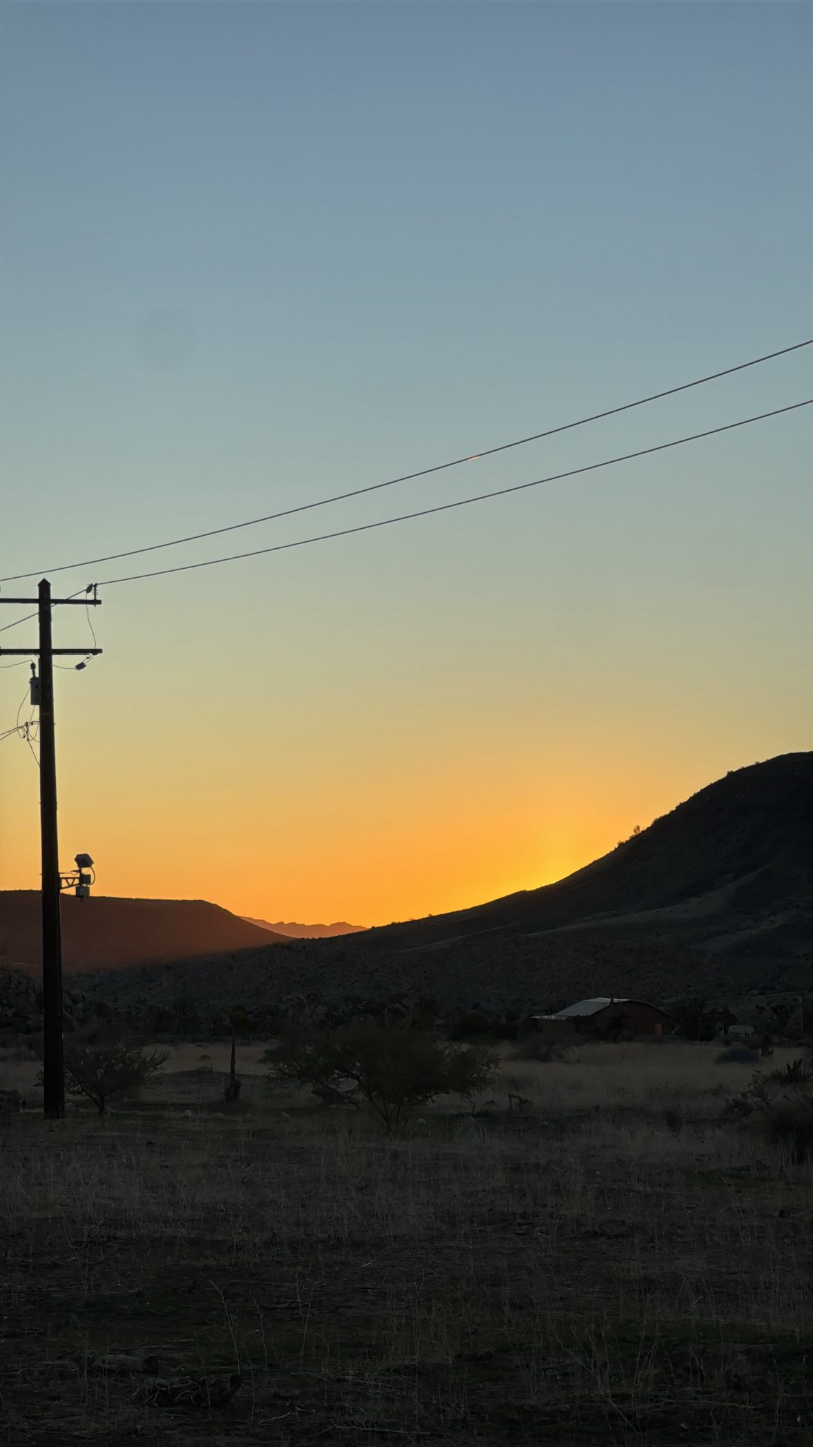 There are so many things to love about being in the high desert. One of our favorites is the easy access to the beauty of the great outdoors.
If you’re visiting for the day or staying with us at Cocoon, we recommend spending time at the Pioneertown Mountain Preserve. You’ll find wide-open trails, striking boulder formations, and a landscape shaped by a different mountain range than the National Park. Think familiar in scale, but distinct in character and energy.
This area is an ideal hiking spot for guests staying in Pioneertown and Morongo Valley, and one not to be missed.
Happy hiking.
- Cocoon
#slowtravel #wellnesshospitality #deserthiking #hosting