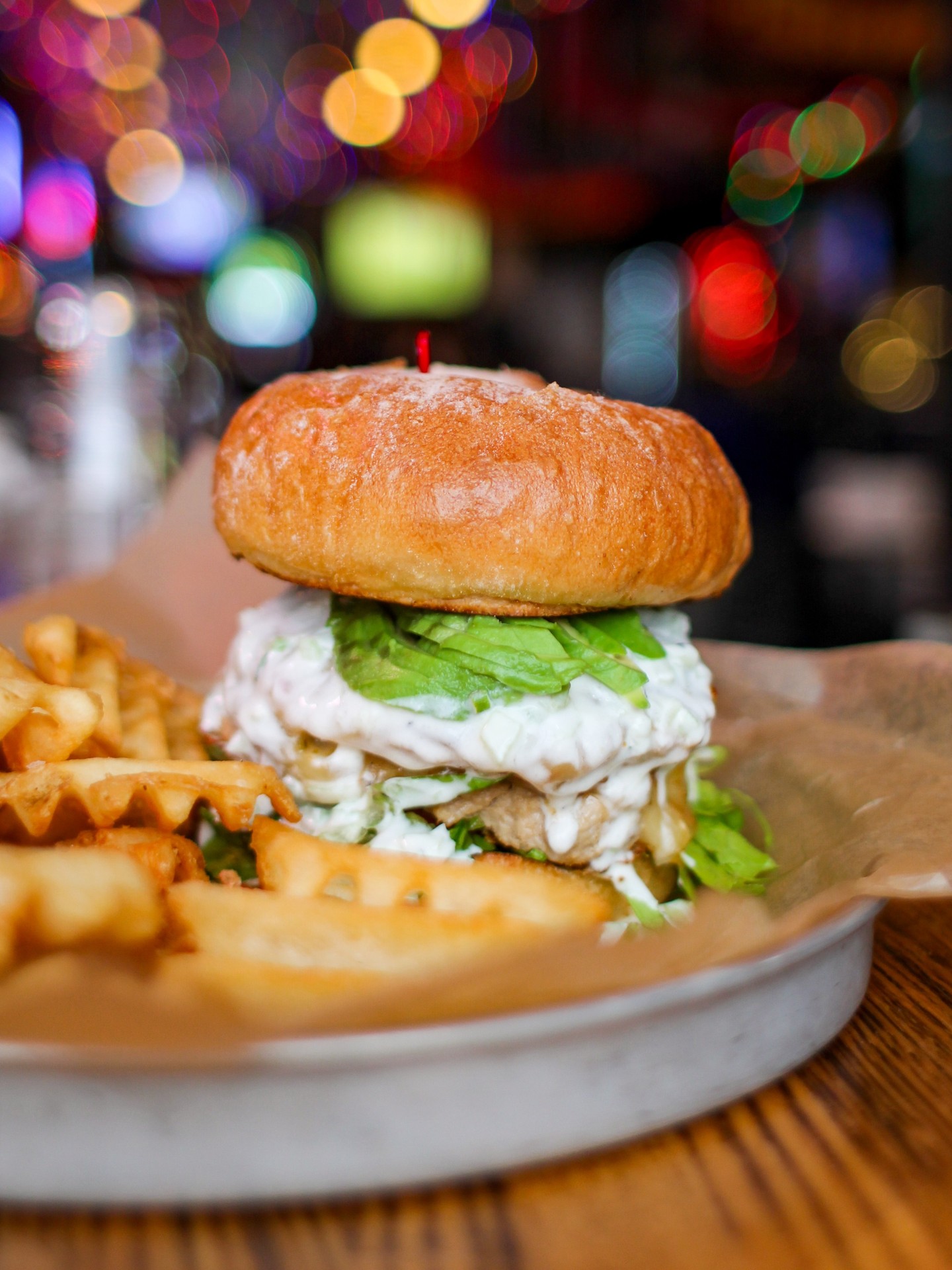 Meet our Burger of the Month: The Ember Turkey Smash!๐ฅ๐ Juicy house-made smashed turkey patties topped with zesty pepper jack, creamy avocado, crisp lettuce, ripe tomato, and a drizzle of tzatziki on a fluffy potato bun! ๐ฅ Donโt miss outโcome savor this deliciousness today!
Reservations: www.pintselmhirst.com
#BurgerLove #TasteTheEmber #BurgerOfTheMonth #TurkeyBurger #GourmetBurger #SavorTheFlavor #LocalEats #EmberTurkeySmash