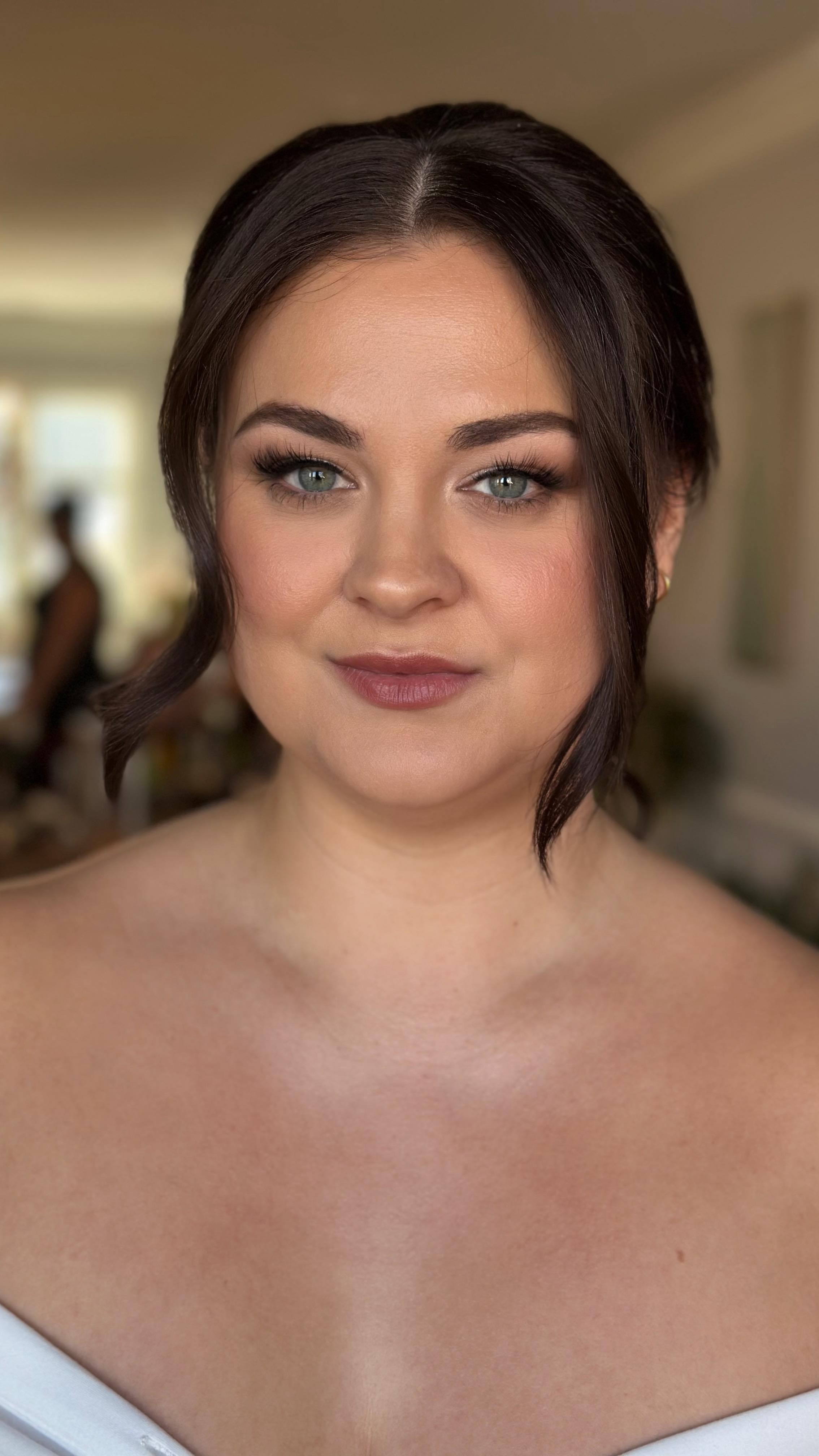 𝒦𝒶𝒾𝓉𝓁𝓎𝓃'𝓈 𝒷𝓇𝒾𝒹𝒶𝓁 𝓁𝑜𝑜𝓀 ✨
Makeup by me for @brushedbeautyllc_
hair @101bobbypins
#bride #bridalmakeup #weddingday