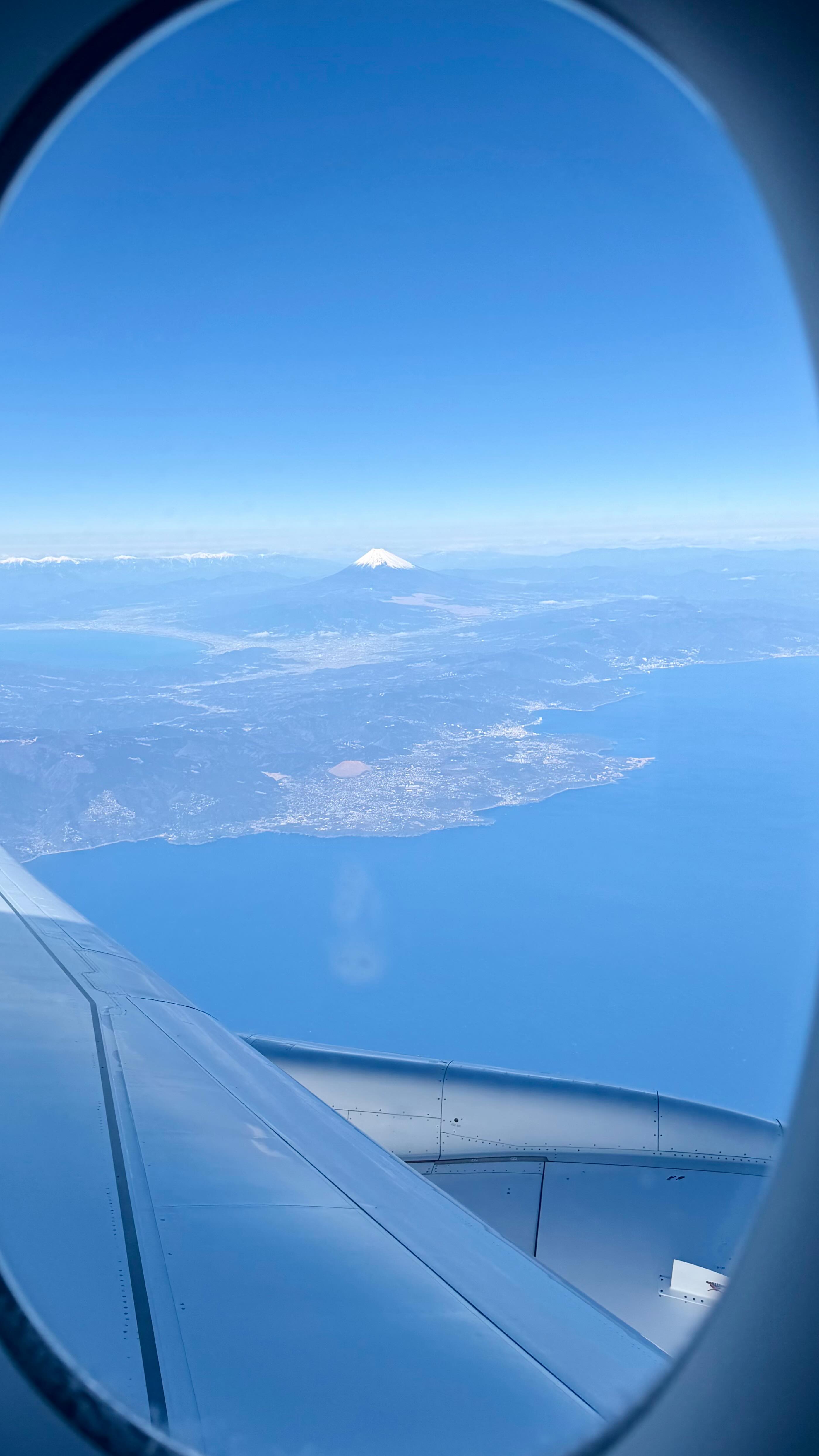 Um sonho de vida, Japão.
Para encontrarmos um pouco do que já usamos, muito do que nunca vimos, conhecer melhor o mercado e os seus desenvolvedores e distribuidores.
Chegamos ontem mas ainda inebriados por tudo que há no nosso caminho, só paramos um pouco agora.
Andando para o Shinkansen, umas cervejas e cama, amanhã Yokohama Fishing Fest.
@oldbaitanglers
Por pescadores apaixonados, para pescadores apaixonados.