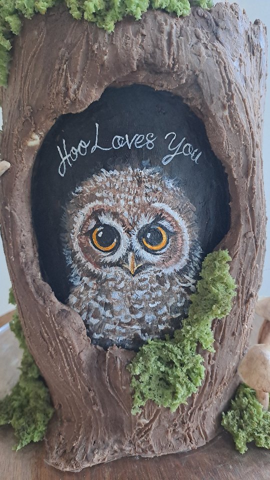 GLOW UP...
Elevating your cake painting from flat and lifeless to realistic is easier than you think. It only takes a few principles and you can paint pet portraits that will wow your customers.
If you would like to learn these principles, along with many more hints and tips to start your cake painting journey.
Join our up coming online demo 'Edible animal Portraits for beginners'
Comment PAINT and we will send you all the details
#cakeschool #paintedcakes