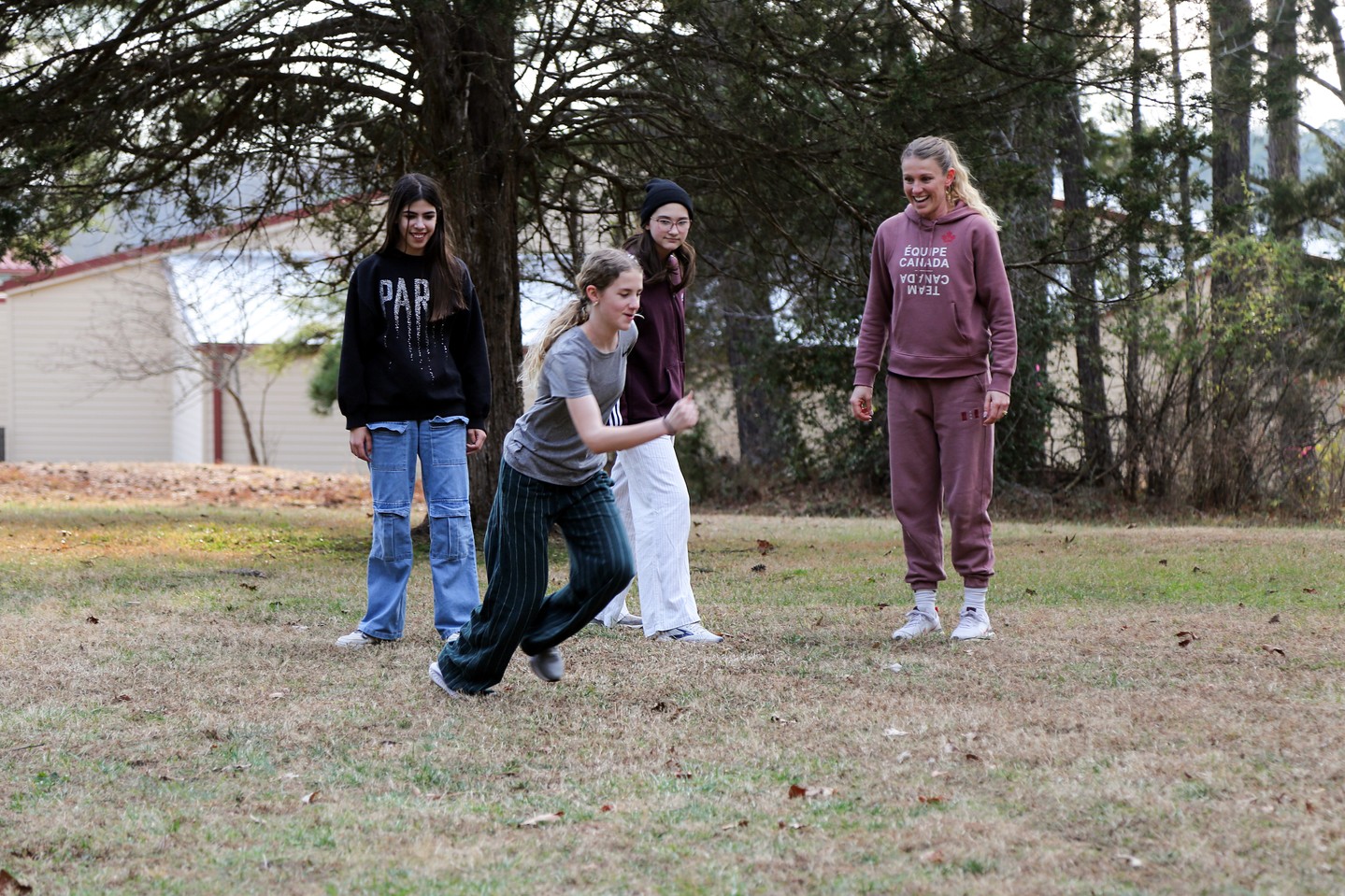 Winter athletics are in full bloom at Duke School! 🐉 Our Dragons are staying active and building teamwork on the court and field, playing basketball, competing in ultimate frisbee, and logging miles and building stamina with our running club. Interesting fact, this season, our #DukeSchool running club group of Middle Schoolers welcomed Madeline (Maddy) Price, Canadian Olympic track athlete, as their coach.
There’s nothing like the energy of the season, and we’d love to see our community on the sidelines. Come cheer on our Dragons before the winter season wraps up!
#OnlyAtDukeSchool #DukeSchool #MiddleSchool #Athletics #Durham #PrivateSchool