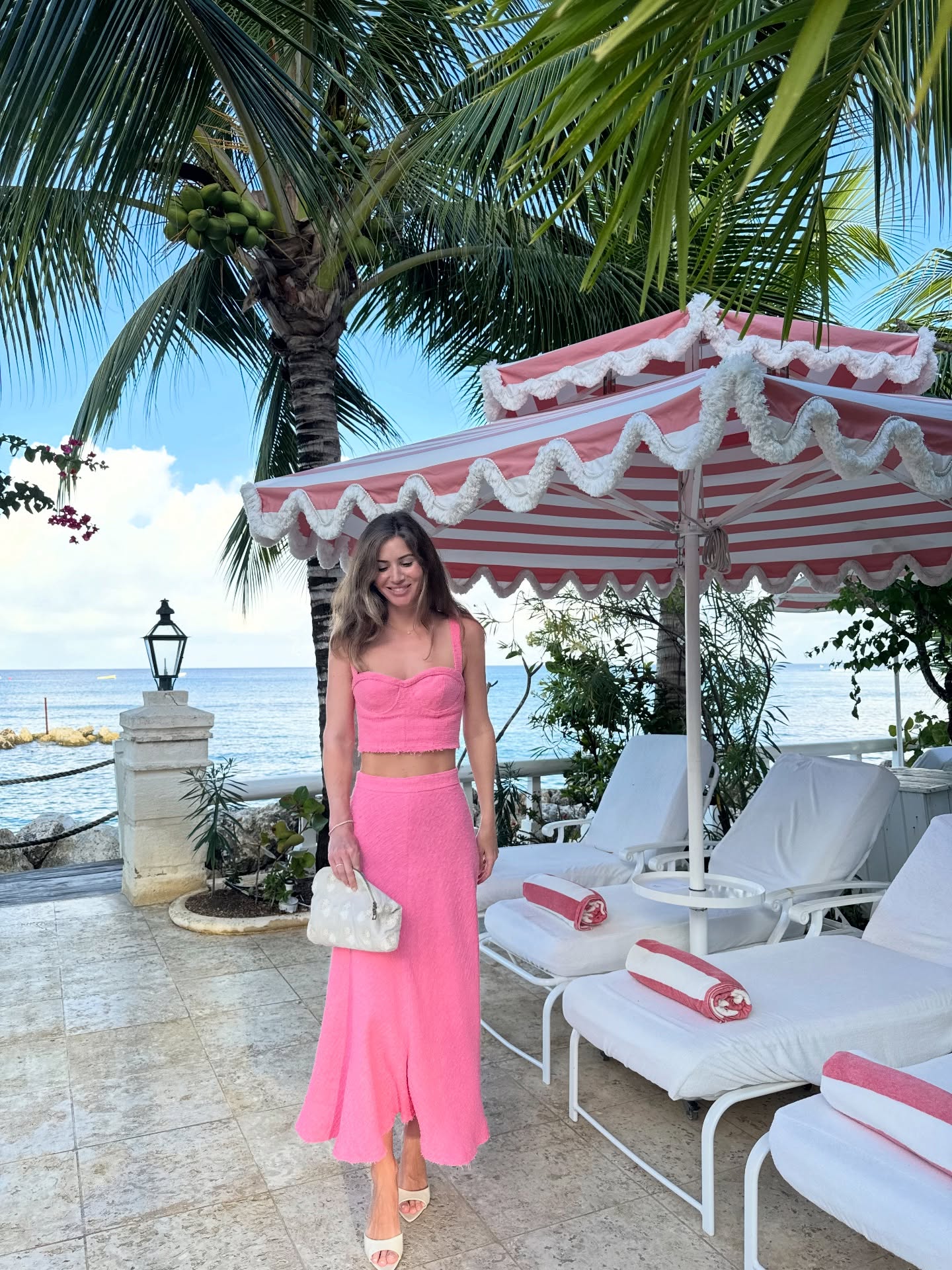 This co-ord I got in a sale years ago and hadn’t worn in a while. It had been sitting on my Vinted for sale with no watchers … Last minute, I decided to rescue it for my trip, and I’m so glad I did. It ended up being one of my favourite holiday outfits. Wearing a colour you love makes you feel so vibrant, and this two-piece perfectly matched the energy and flavour of Barbados. Sometimes shopping your wardrobe is all you need to do to fall in love with your clothes again 🎀
#personalstylist #personalstylistlondon #fashionstyle #elegantstyle #ootd