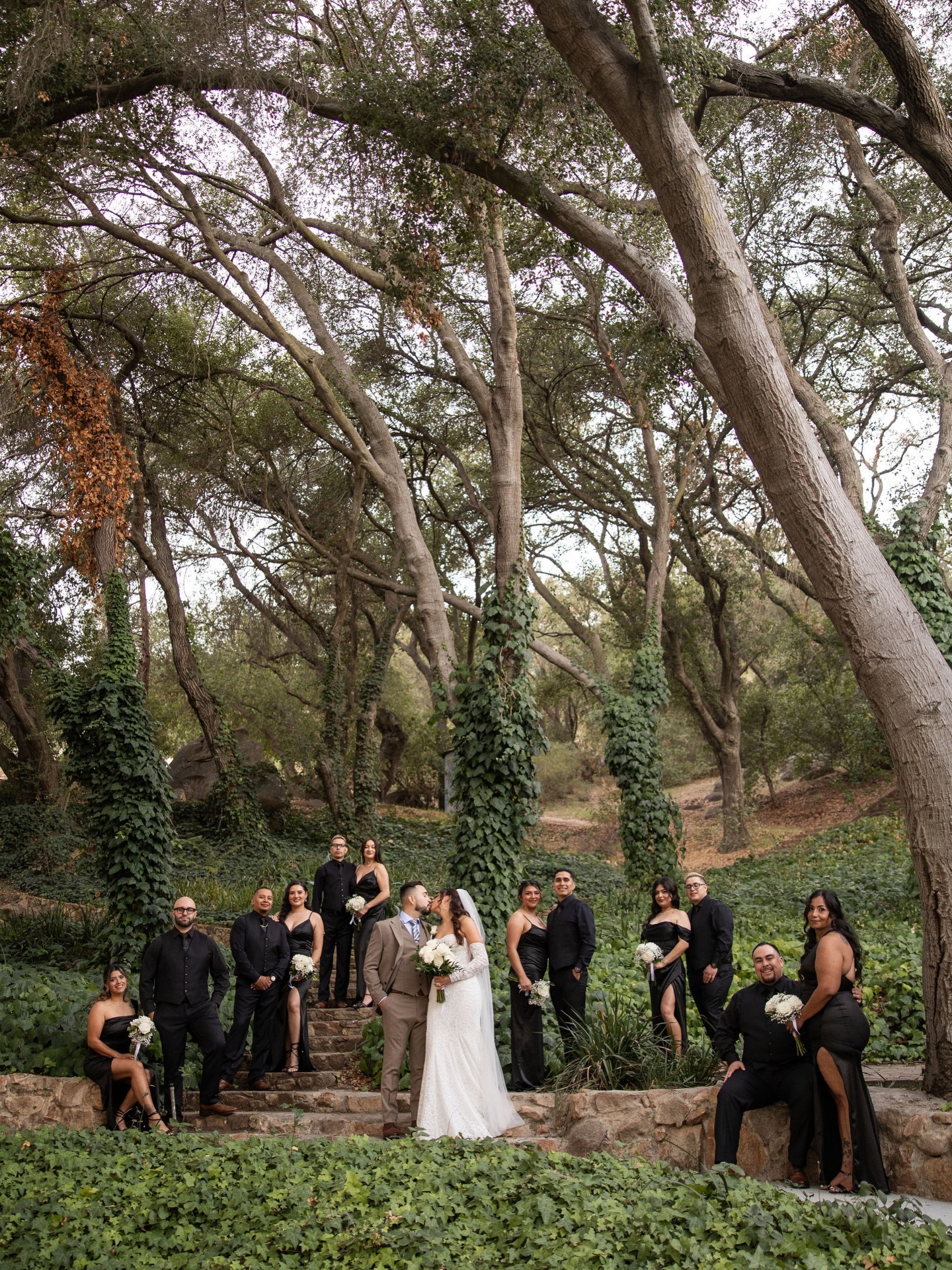 Love grows wild at The Oaks at Duncan Lane. 🌿
#TheOaksAtDuncanLane #TemeculaWedding #WeddingPartyGoals #SoCalWeddings #LuxuryWedding