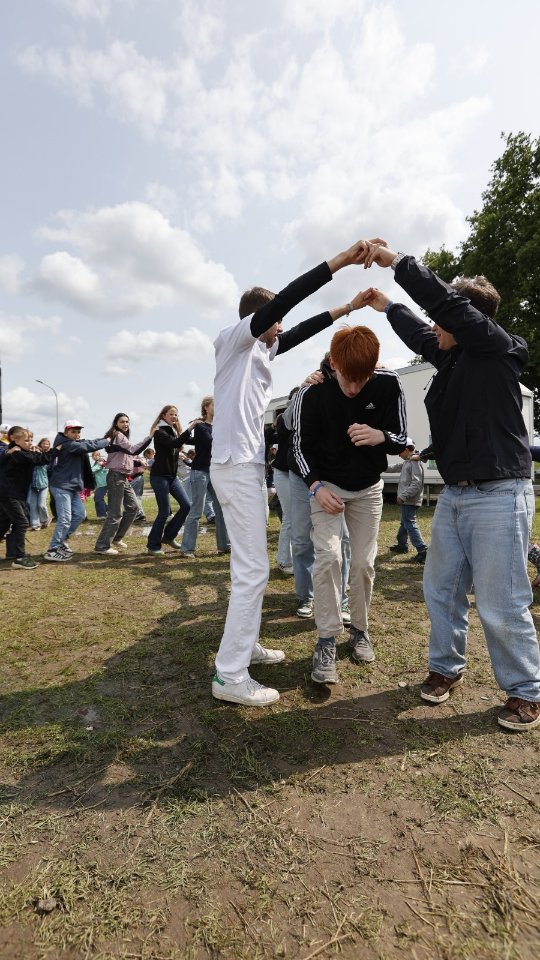 Best of 2025 ✨️
Wir danken für dieses ereignisreiche Jahr. 🧡🖤
Danke an:
...alle Teilnehmer*innen
...alle Ehrenamtler*innen
...alle Engagierten
...alle Kolpingsfamilien der Kolpingjugend DV Aachen
#kolpingjugend #kolpingjugendaachen #zusammenlebenstärken #recap2025#2025