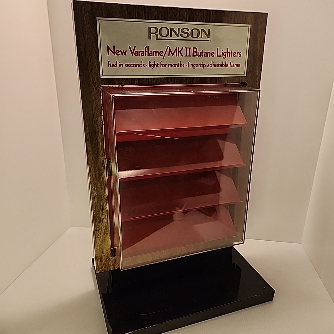 Discover a piece of history with this Vintage Ronson Varaflame/MK II Salesman Display Cabinet, complete with keys! A classic from the USA 🇺🇸 Perfect for collectors and vintage lovers. #Ronson #VintageFind #Collectibles #USA #RetroVibes #Ronsonlighters #Lightercollectors 🔥🗝️
https://ebay.us/m/rOvA9b