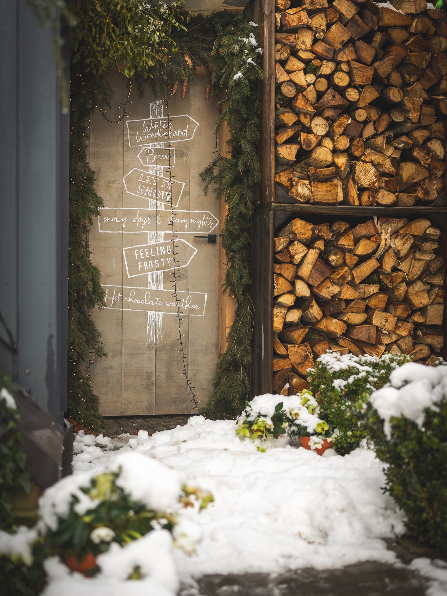 De sneeuw zorgde afgelopen week voor een extra zacht laagje magie bovenop de warmte die hier altijd al hangt.
Park Ven in de winter, nog net dat tikkeltje gezelliger. 🤍