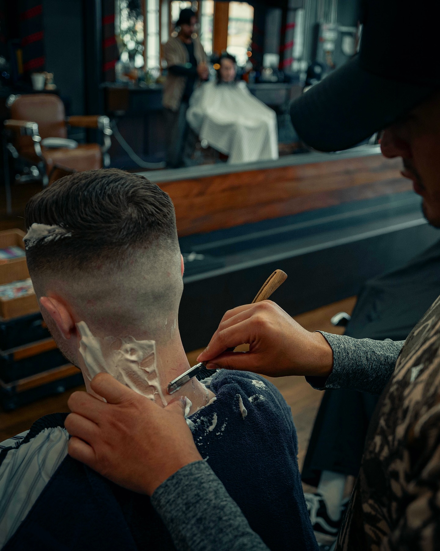 Not all barbershops are the same. Some focus on speed, others on quantity. At Cutthroat, we focus on quality. Our standard of service is what keeps clients coming back and helps barbers build their reputations 🤝
