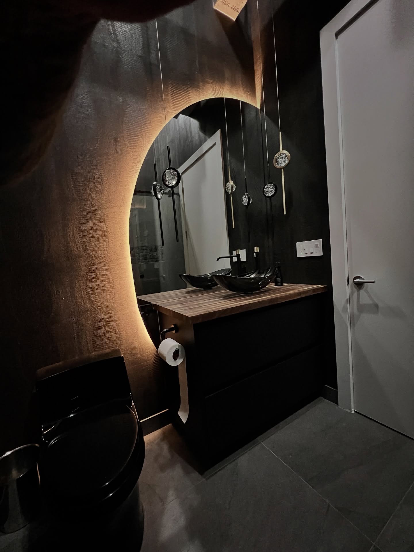 Bathroom remodeling made simple.
400. That’s the average number of decisions you’ll be making when you remodel your bathroom.
But here is the best part - you’re not on your own… you’ve got Broward Tile Guys to lead the way.
We understand - bathroom remodeling is a big undertaking.
First-time remodelers & independent women love our design help, trusted local vendors, & background-checked builders.
Experience makes Broward Tile Guys a smart choice. Clients rate us five stars on yelp and google.
Start planning your dream bathroom today. Get started today at the link in our profile.
#bathroomremodel #bathroomrenovation #tileinstallation #showerdesign #fortlauderdalebeach