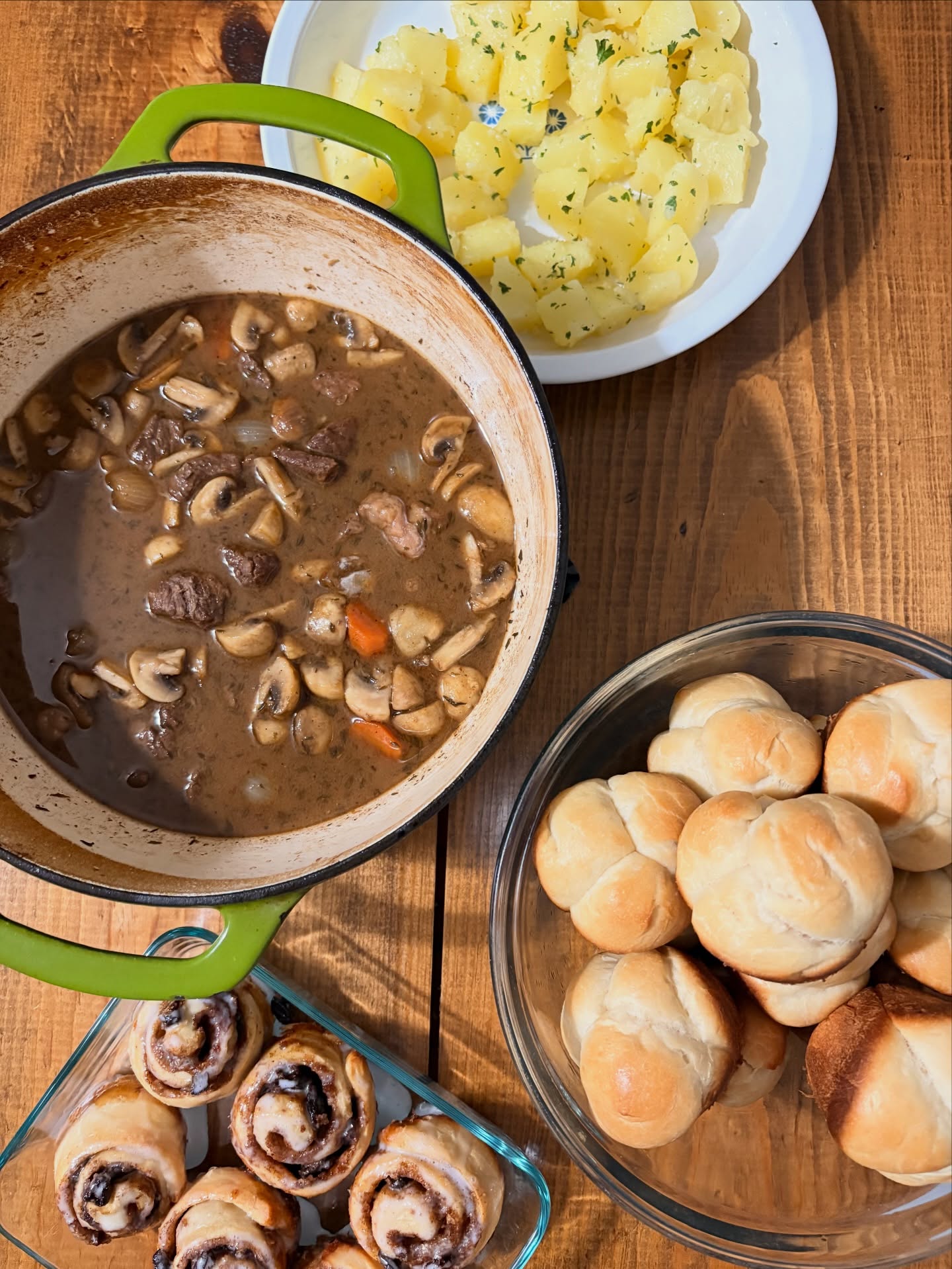 We tackled Julia Child’s Boeuf Bourguignon today!
I’m sure some of you have noticed it’s been a little quiet over here at The Beehive Bakery. I took a step back to refocus on my family after a really busy year, and it’s exactly what I needed to do. And what I need to keep doing.
But, this isn’t me saying I’m having it up. This isn’t goodbye. I’m just shifting my focus a little bit. I’m going to be focusing on @fostercakesinc, and being slightly selective on orders for the time being.
I’m not sure what you can expect from me in the next few weeks/months, but I’m still here. Still in my kitchen. Still writing recipes.
💛