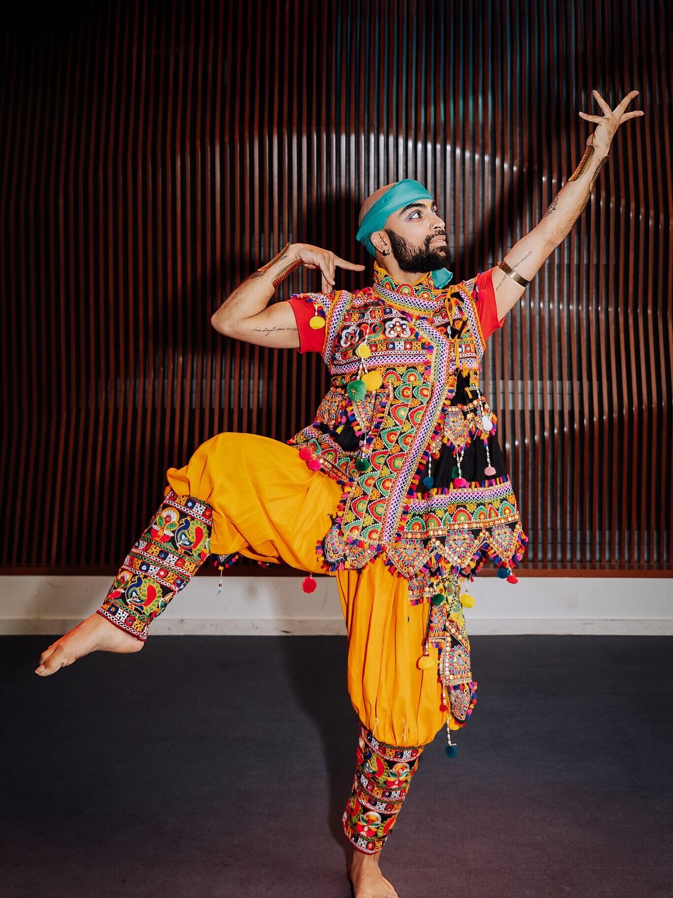 🎭 Cours de danse Bollywood
Un programme offert en collaboration avec le Montreal Children’s Theatre et Together on Stage Montreal. Une expérience artistique complète qui se termine par un spectacle festif sur scène.
👥 Groupe de 20 élèves
📅 12 cours
📍 6225, avenue Godfrey
👉 Tous les détails et inscription / Full details and registration
https://www.qidigo.com/u/Montreal-Childrens-Theatre/activity/30111/session
🎭 Bollywood Dance Class
A collaborative program with Montreal Children’s Theatre and Together on Stage Montreal. A full artistic experience ending with a joyful on-stage performance.
👥 Group of 20 students
📅 12 classes
📍 6225 Av. Godfrey
#CoursDeDanseBollywood #BollywoodDanceClass
#DanseBollywood #BollywoodDance
#DanseMontreal #DanceMontreal
#DanseAdos #TeenDance
#ArtsDeLaScene #PerformingArts
#ExpressionCreative #CreativeExpression
#ConfianceSurScene #StageConfidence
#JeunesseCreative #CreativeYouth
#TheatreDesEnfantsDeMontreal #MontrealChildrensTheatre
#MCTPrograms #YouthArts
#MontrealArts #MontrealFamilies #MontrealTeens #MCT #TEM