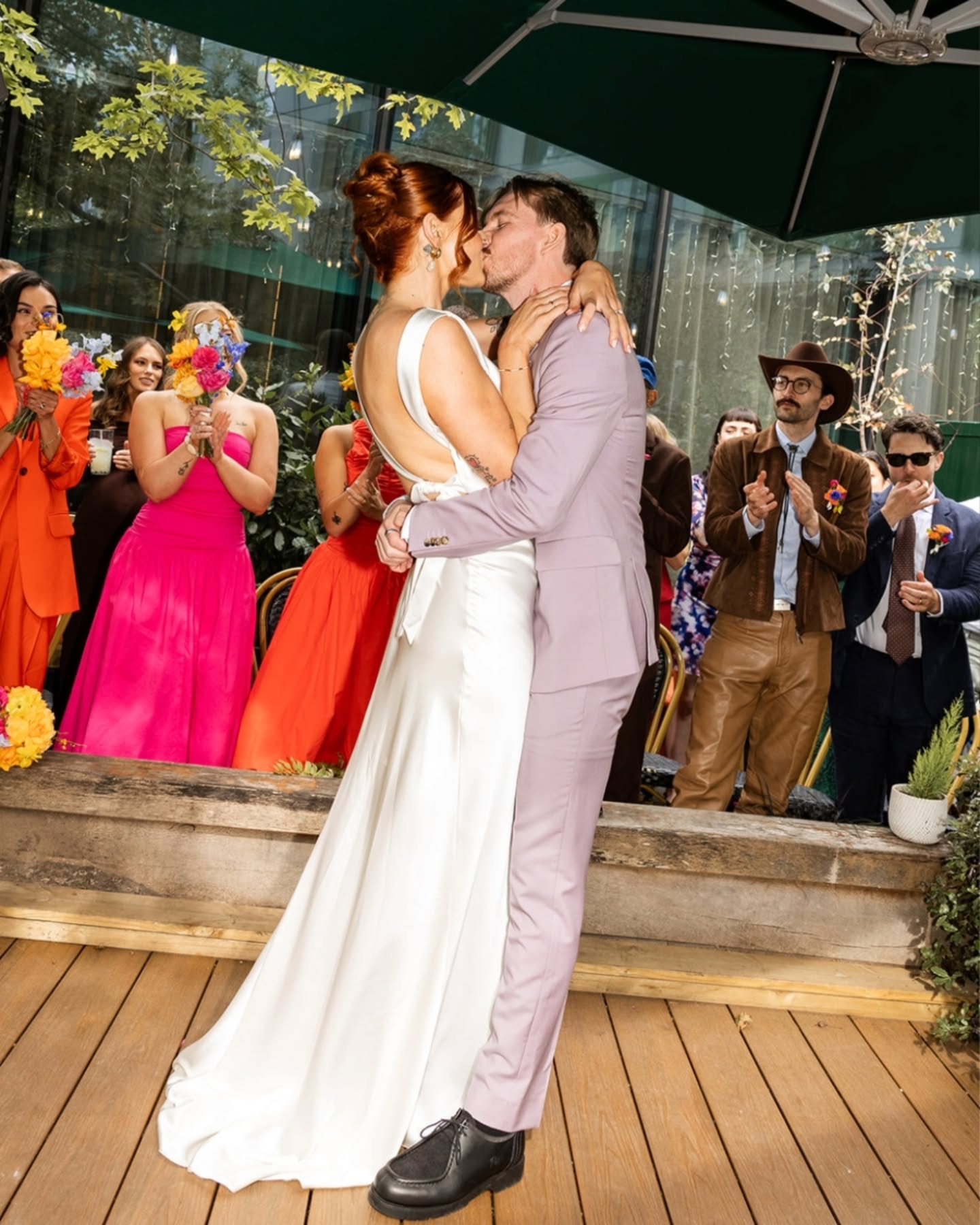 If i've said it once, I've said it a thousand times: More grooms in bolo ties. More funky wedding cakes. More city centre pub weddings. More bold colour schemes and guests in the round.
And, obviously, more epic celebrant wedding ceremonies.
Sophie & Tom's dream team:
๐ธ @emacrompzweddings
๐งก @kickassgatherings
๐ฉ @theblackfriarsalford
๐ @powerplantflowers
๐ @thepalmsbakery
โจ๏ธ @graceinspringweddings
๐ @taracollette
๐ @emmaseatreemakeup
๐๐ฝโโ๏ธ @charlotterosehairstylist_
๐ค @wedding.jam @djay-bex
๐ @theownstudio
๐ @itsrooper
๐ฉท @paulsmithdesign
๐ค @sophiee_potter @_tomjnr