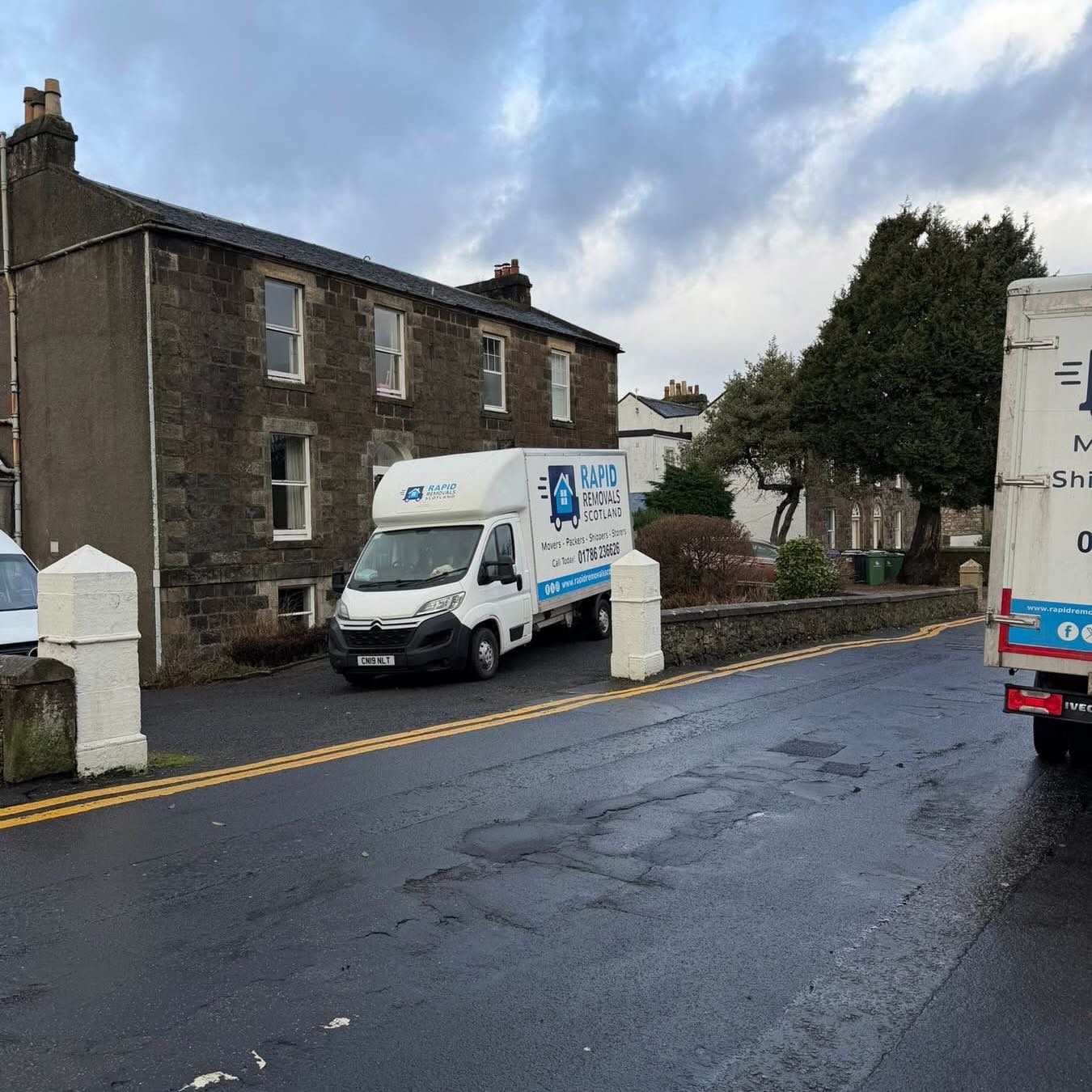 Happy Monday!
We are in Kings Park today with three Luton vans, moving a lovely family around the corner!
📞 01786 236 626
📧 contact@rapidremovalsscotland.com
💻 www.rapidremovalsscotland.com