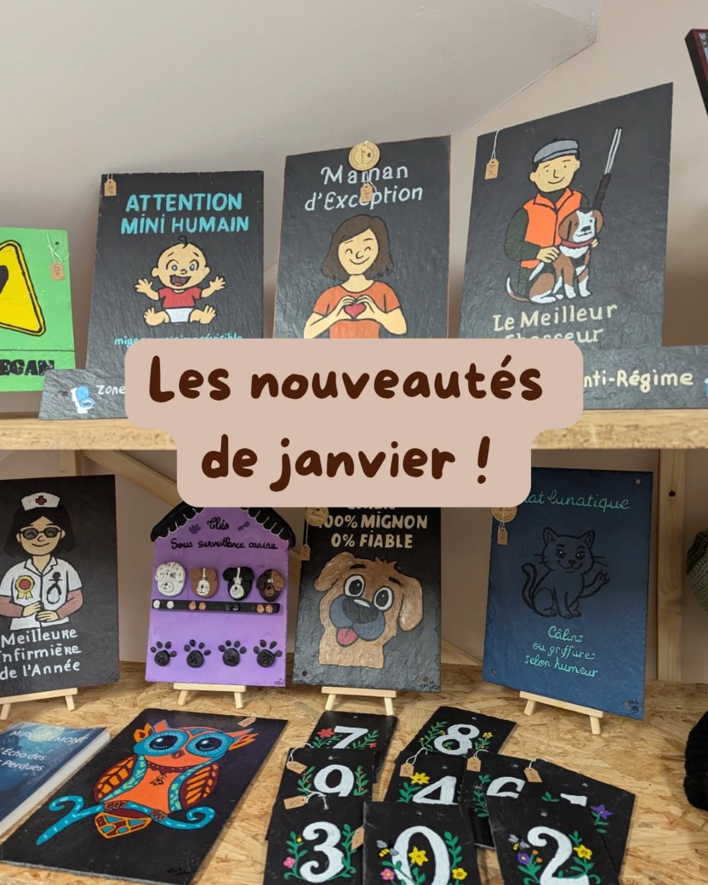 Nos nouveaux artisans sont tous installés, découvrez dès maintenant les bougies et savons de @neill_bougies_ , les ardoises peintes à la mains de @ce.cile.creations et les tableaux végétaux de @byakuren_creation 😍
Nos artisans déjà présents vous ont aussi préparé des nouveautés, de nouveau panier tressé de @osierunbrindenature et des compositions florales pour la saint Valentin de @art.lice.deco77 et d'autres nouveautés arrivent bientôt ! 😉
#nouveauté #nouveauartisan #createurfrancais #artisansfrancais #BoutiqueDeCréateurs