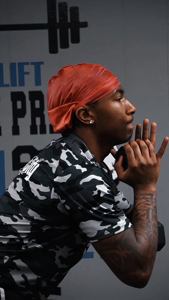 @rayhester_2x - Eastern Michigan DB 🏈
Off-season reps create in-season results. 💪🏽🔥
#JDSP #JDSPEED
#jdspeedperformance #SpeedTraining #sportsperformance