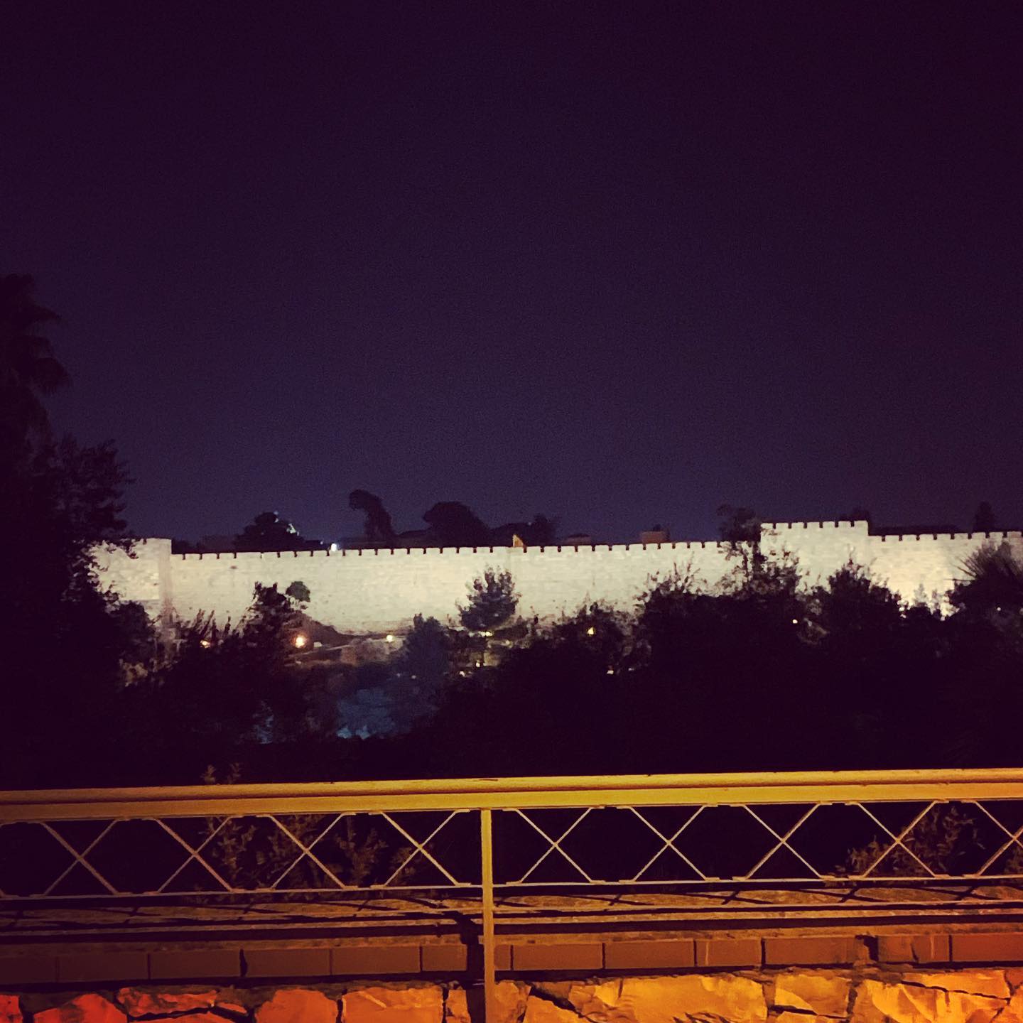 #jerusalem
•
•
•
•#jerusalemwalls #jerusalemnights #israel #travel #travelisrael #travellocalisrael @travellocal.israel