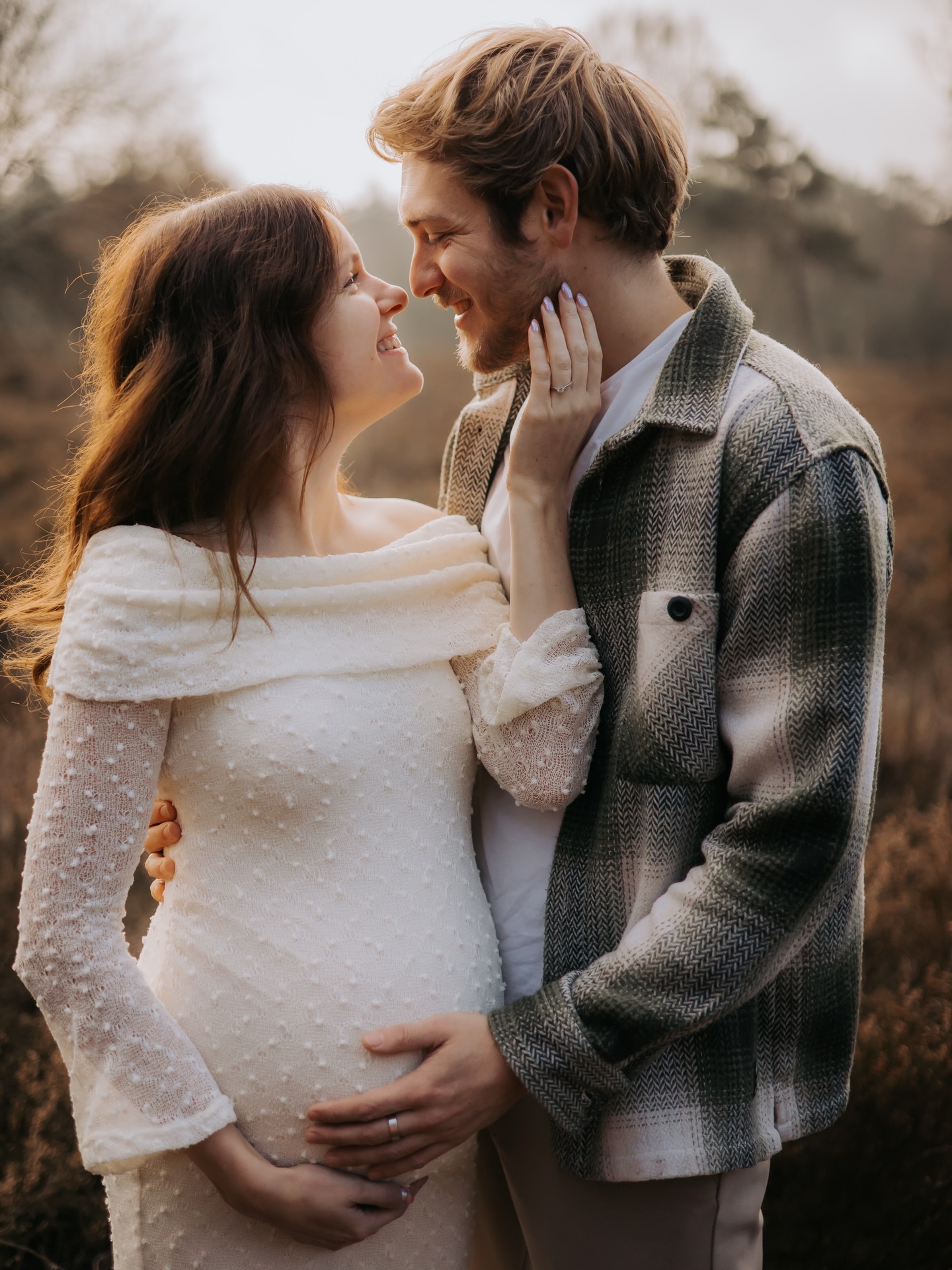 Mijn feed wordt echt een rommeltje 🙈🙈
Het schijnt dat je tegenwoordig het beste teksten in je posts/reels kunt gebruiken, op de foto’s of film dus zodat het duidelijk in beeld is. Maar eerlijk…? Ik vind dat op mijn feed dus ZÓ niet mooi staan 🙈 zo rommelig 😵💫
In deze post een prachtige zwangerschapsshoot die ik in de kerstvakantie mocht doen. Er hing een beetje mist en het zonnetje kwam door. Wat wil je nog meer als fotograaf 😍
Zonder tekst en zonder rommel 😌
.
.
.
.
.
#zwangerschapsreportage #zwangerschapsaankondiging #pregnancy #mamaplaats #zwangerschapshoot #newbornshoot #momtobe #mommytobe #newborn #oudersvannu #babyshoot #zwangerschapsfotografie #newbornfotograaf #babyshower #zwanger #inverwachting #pregnant #moederschap #kraamtijd #newbornfotografie #kraamkado #zwangerschapsfotograaf #babyfotografie #zwangerschapsshoot #zwangerschapsverlof #pregnancyshoot #zwangerschap #kraamcadeau #mama #motherhood