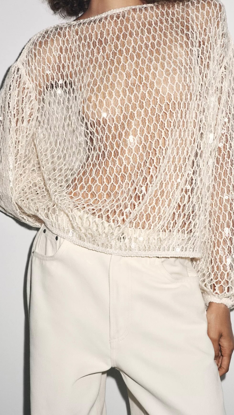 GRWM casual but elevated dinner on holiday outfit. Pre finding a transformer to use my uk voltage hair tool that I realised on this trip I simply cannot live without 🙃
#personalstylist #personalstylistlondon #ootd #holidaystyle #holidayfashion