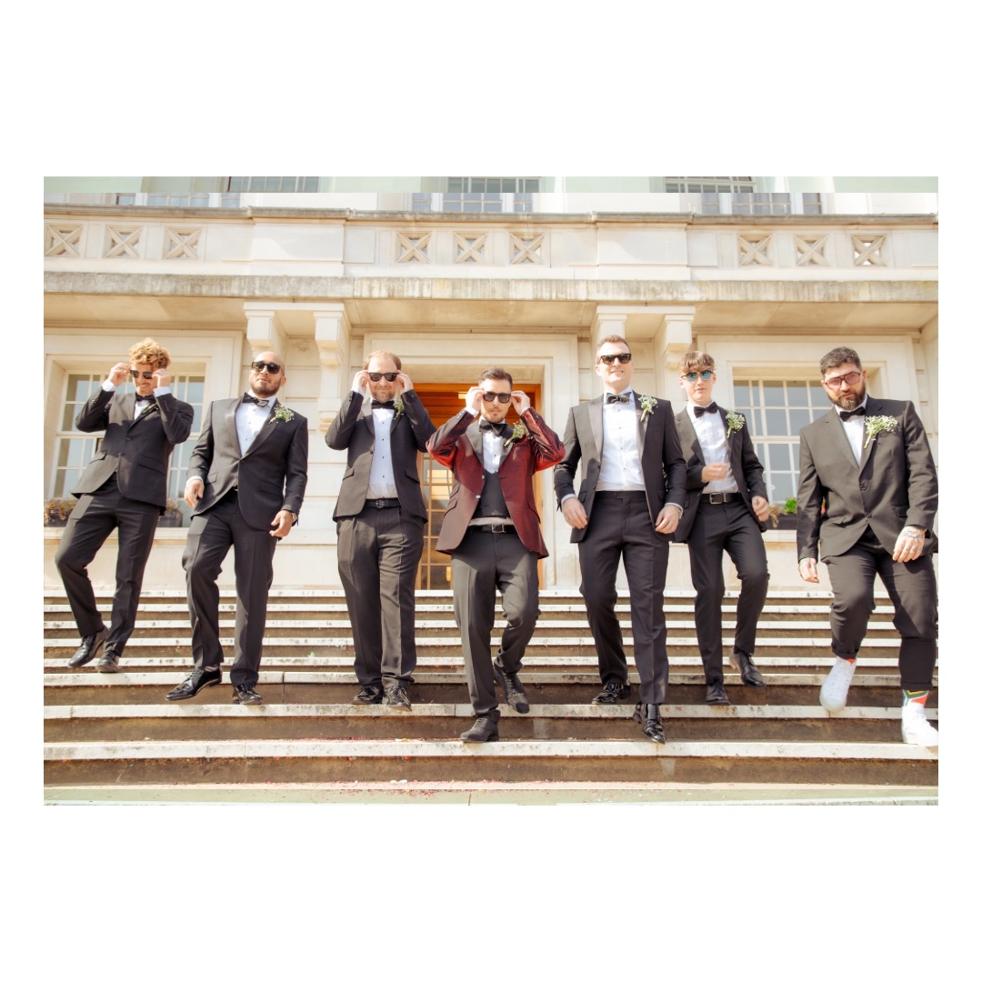 More than a wedding party — a brotherhood.
Standing by his side, today and always. 🖤
#GroomAndGroomsmen #WeddingSquad #Brotherhood #GroomsmenStyle #ukweddingphotographer