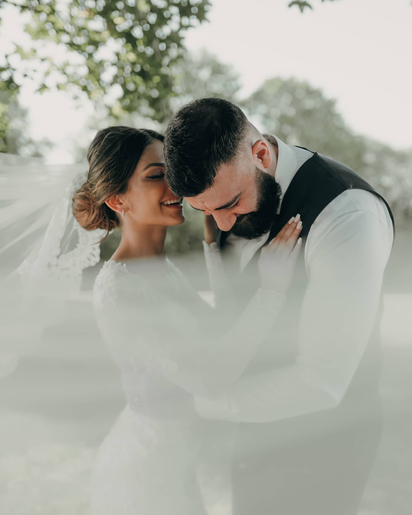 If this ain't love 🌸
#bröllop #bröllopsfotograf
#bröllopsfotografstockholm #brudklänning #bröllopstockholm #stockholmbrudochfest