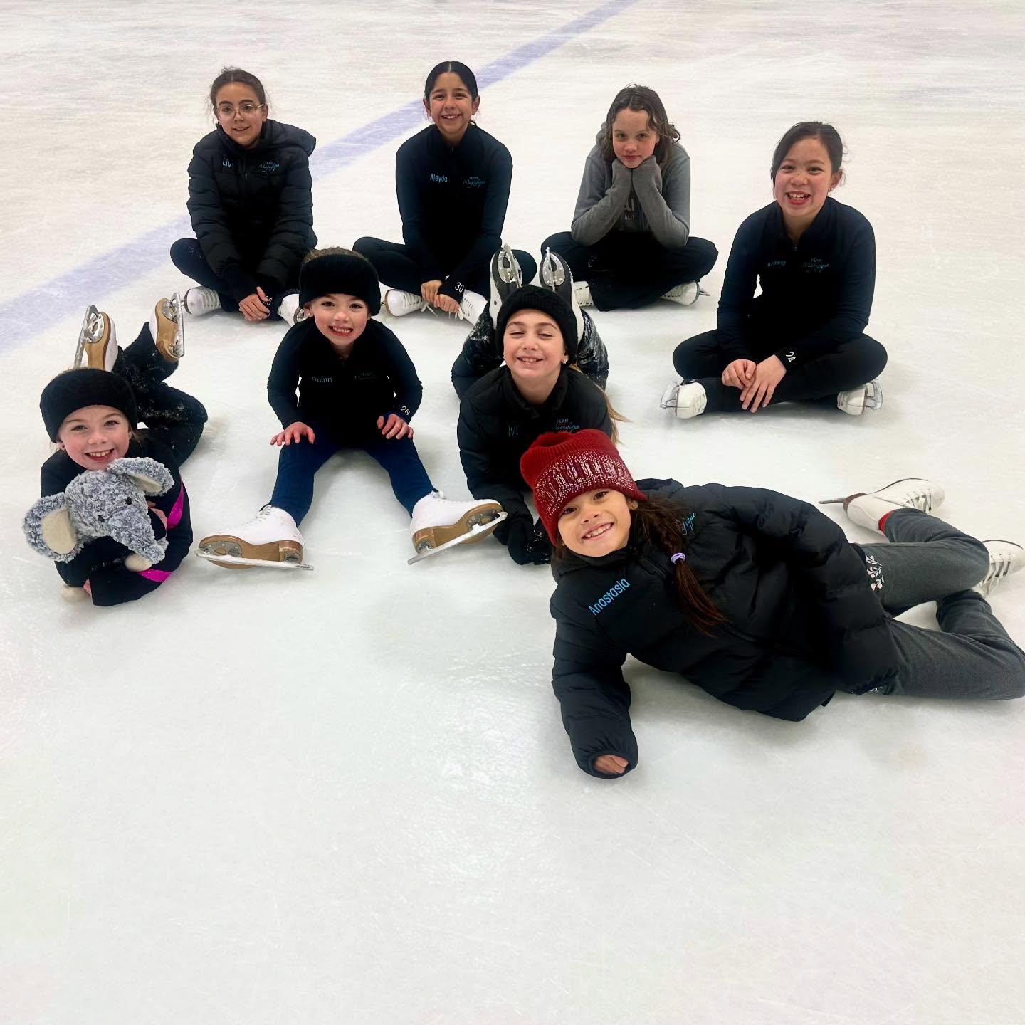 All smiles because it’s competition week!
We’re so excited for @synchroil 🌟⛸️