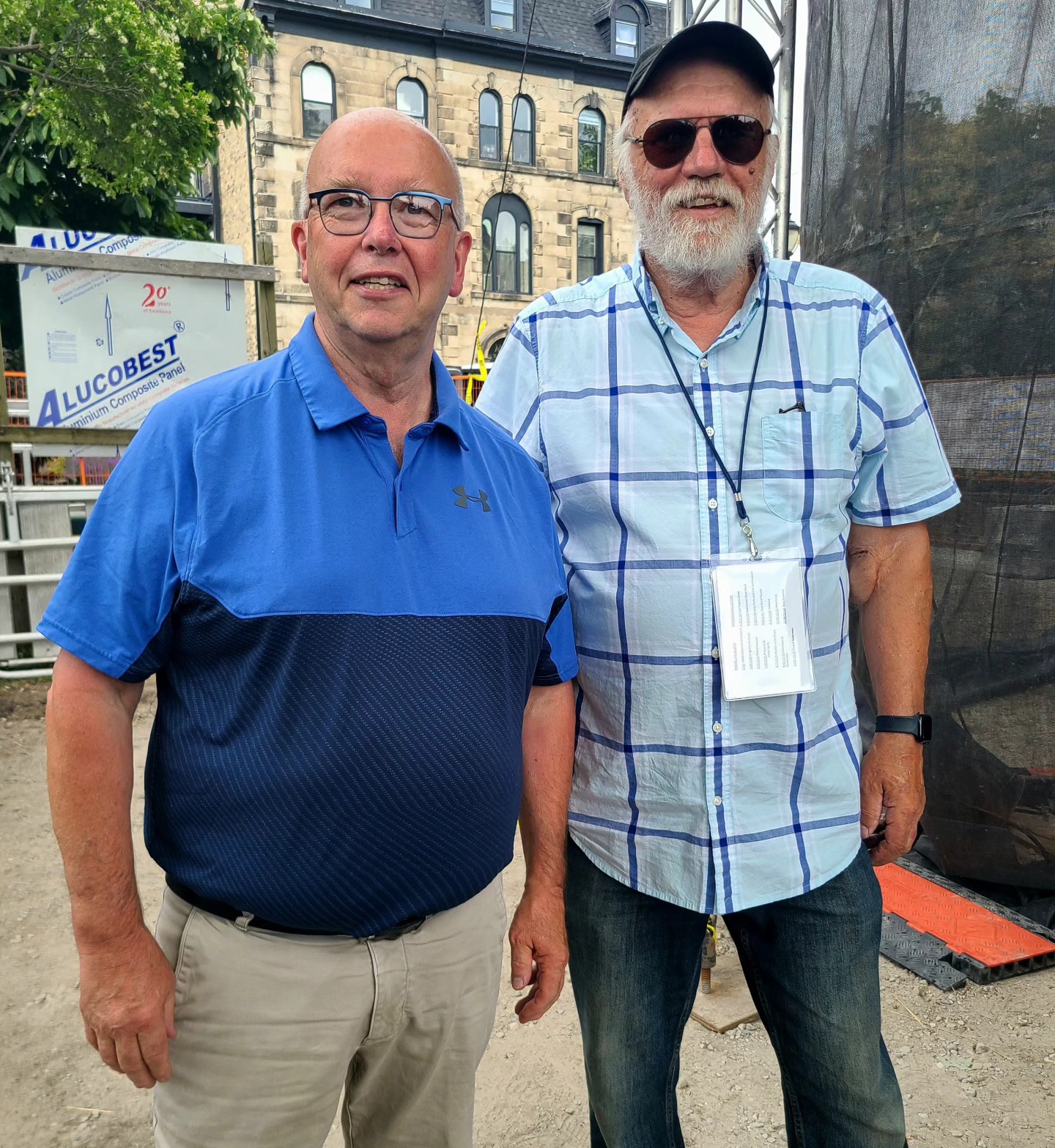 Thank you to Mayor Ken Craig for coming down to say a few words to open the 16th Lighthouse Blues Festival in downtown Kincardine. We always have such great support from our municipal government @municipalityofkincardine 🎸
#LighthouseBluesFestival #LBFest2025 #MoK