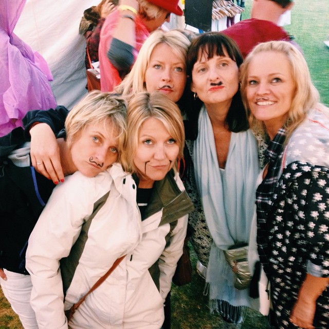 Come and get a tash and stay out of the rain! @isleofwightfest #tattoosh