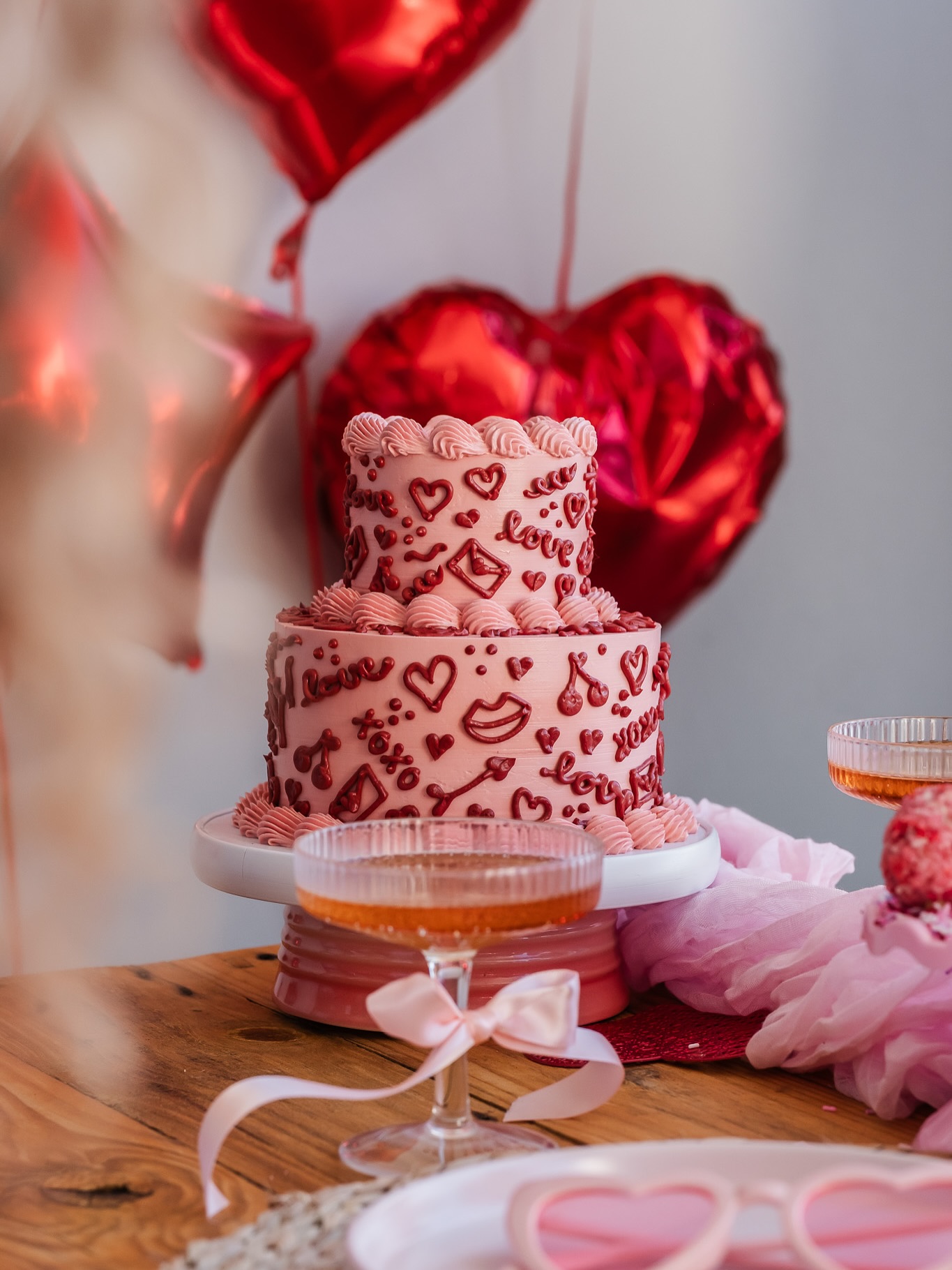 Valentines / Galantines Cakes !
1. High on Love - serves up to 8ppl
2. Party Balls
3. Red Hearted Lover - Bento
4. I think your Cherrific - Bento
5. Pizza my heart - Bento
We are super excited to share with you what we have been busy putting together for Valentines/ Galantines. Pre orders are now available ( use the link in Bio ). Orders close on 13th February ๐
๐น- Thank you to the very talented Duo @delportco