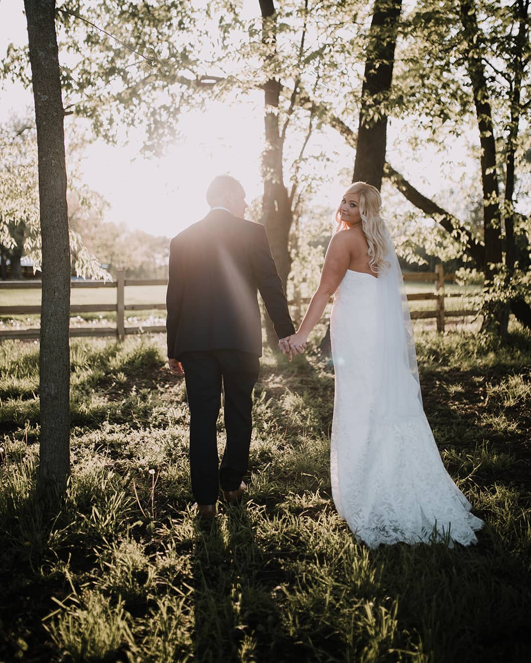 When your photographer says to make time for that magic moment photo LISTEN. 😍
.
📷: @taylarlorenphotography .
#kcweddingplanner #kcweddings #kcwedding #kansascitywedding #kansascity #kc #kansascitybride #wedkc #weddingplanning #kcweddingplanning #weddingseason #engaged #weddinginspiration #weddingdetails #thekansascitybride #kcgroom #weddingcoordinator #love #weddings #kansaswedding #missouriwedding #theknotweddings #weddingdesign #weddingplanner #luxuryweddings #weddingprofessionals #dayofcoordinator #realwedding